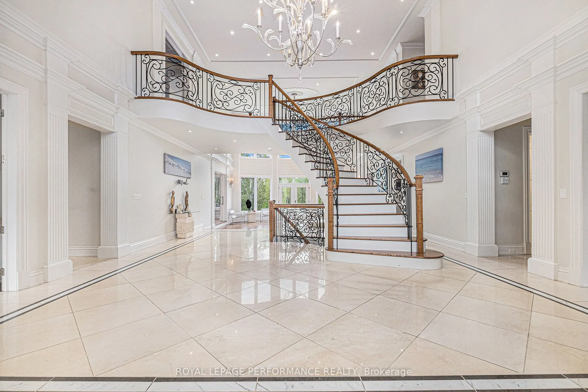 1413 BLACKHORSE Court