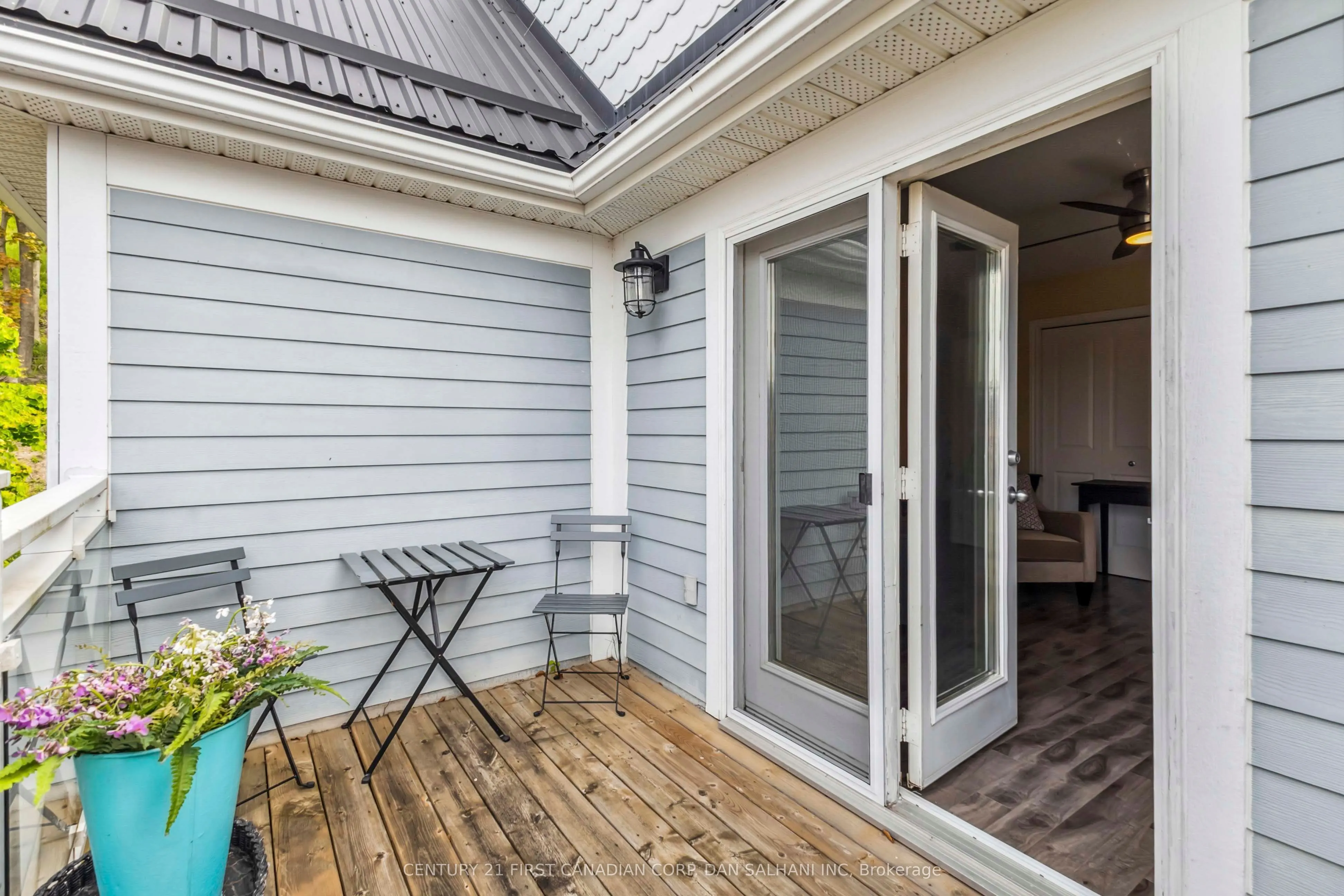 375 EDITH CAVELL Boulevard, #6