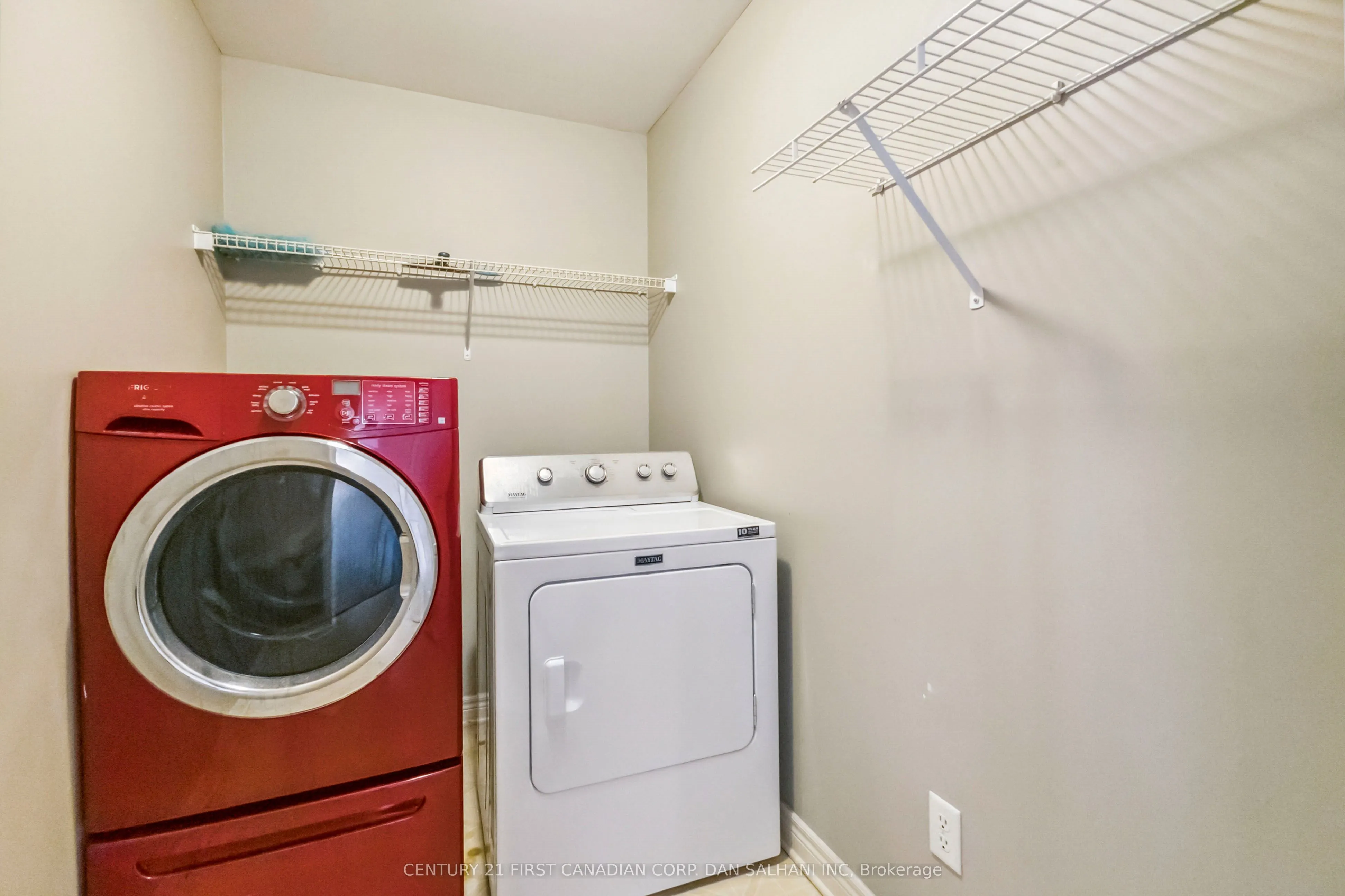 375 EDITH CAVELL Boulevard, #6