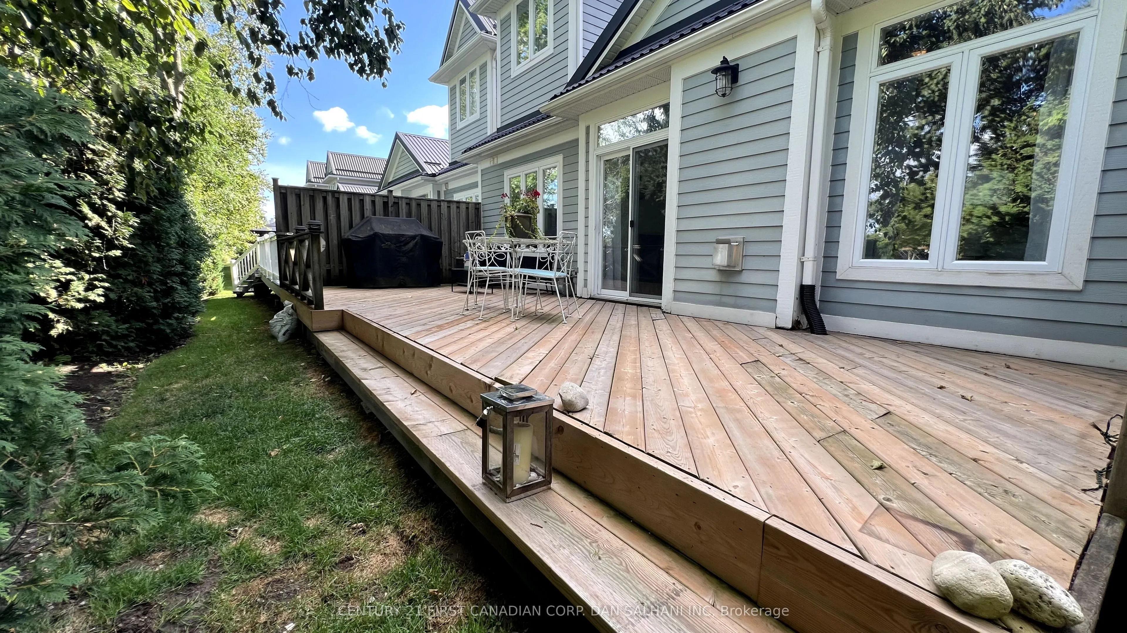 375 EDITH CAVELL Boulevard, #6