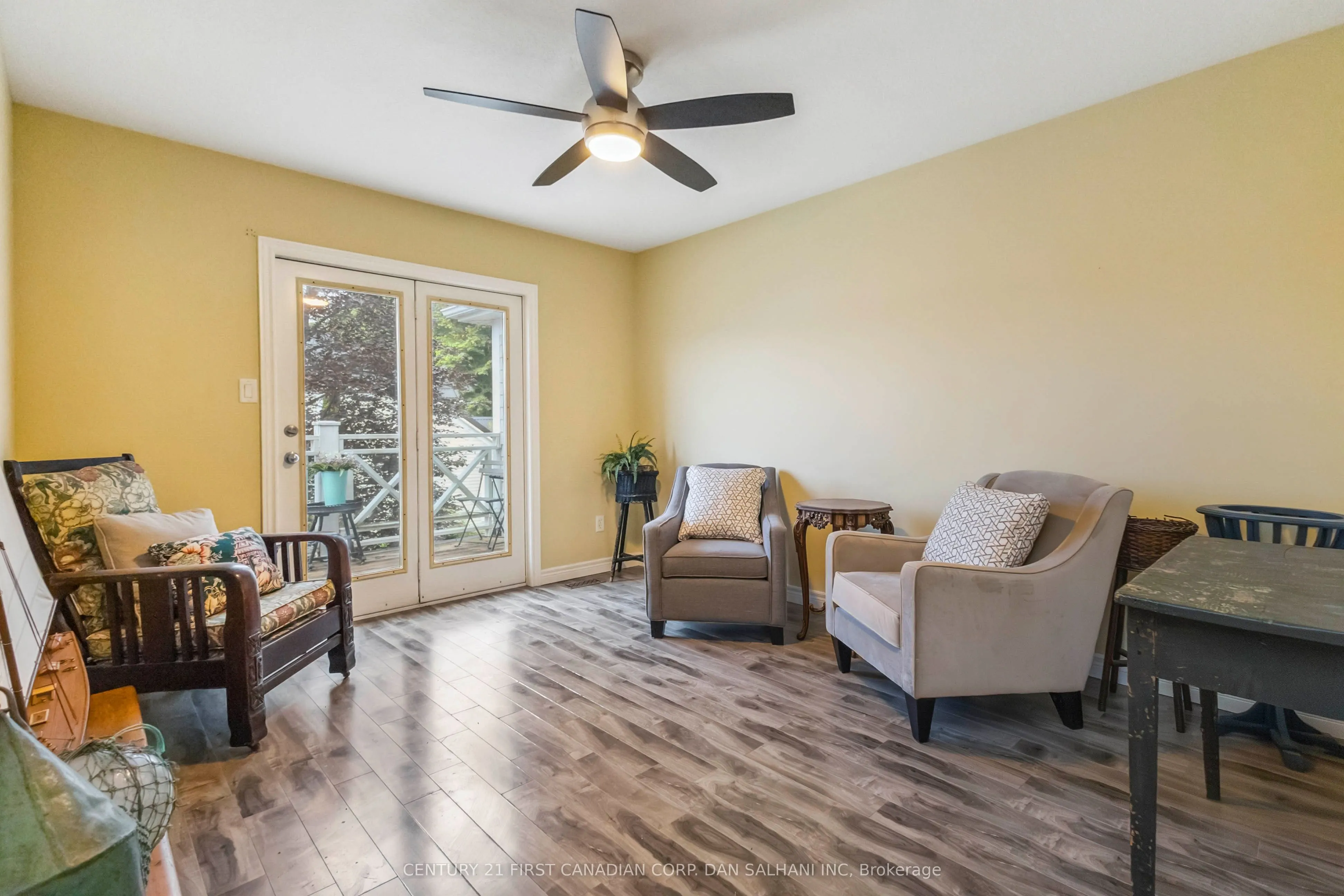 375 EDITH CAVELL Boulevard, #6