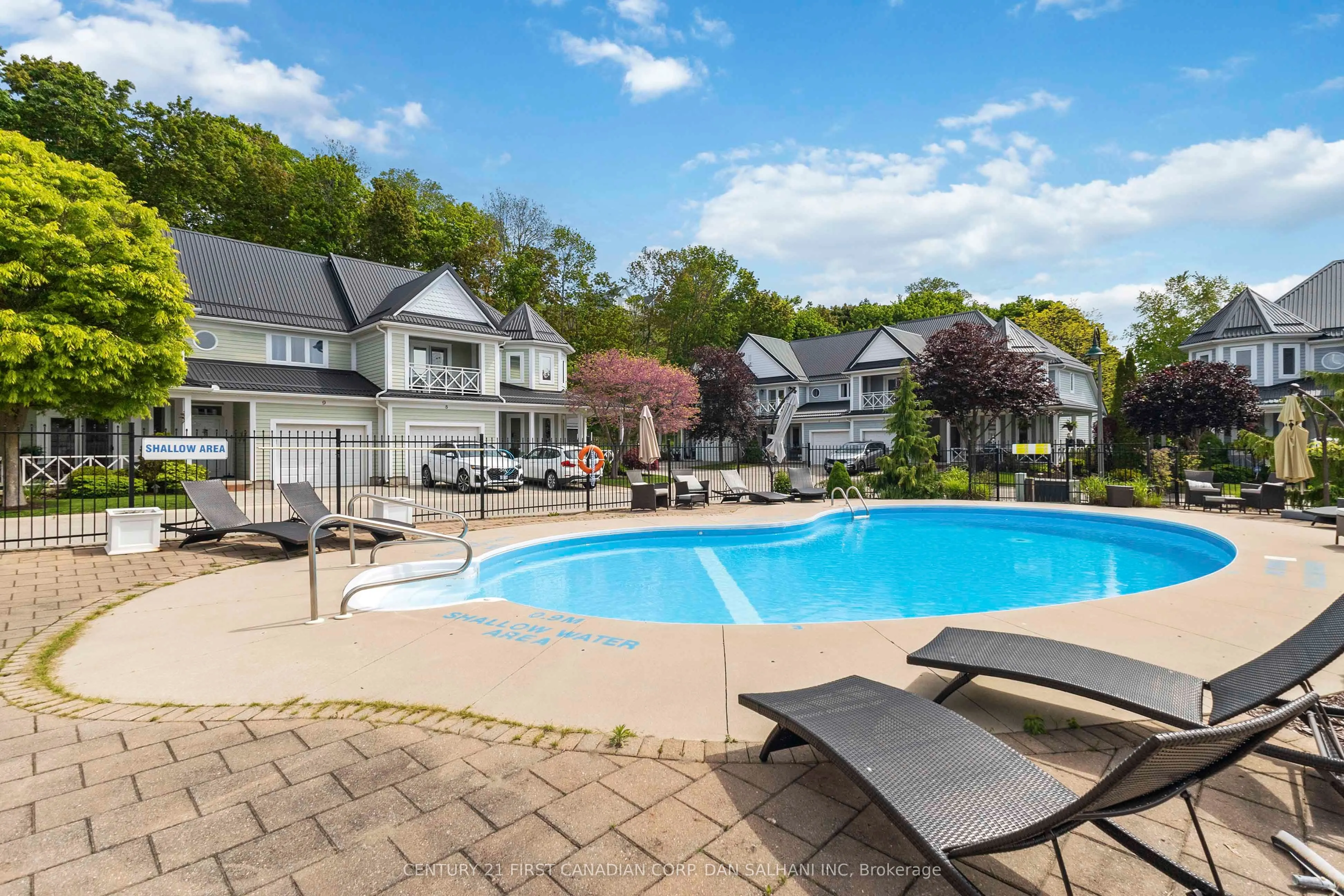375 EDITH CAVELL Boulevard, #6