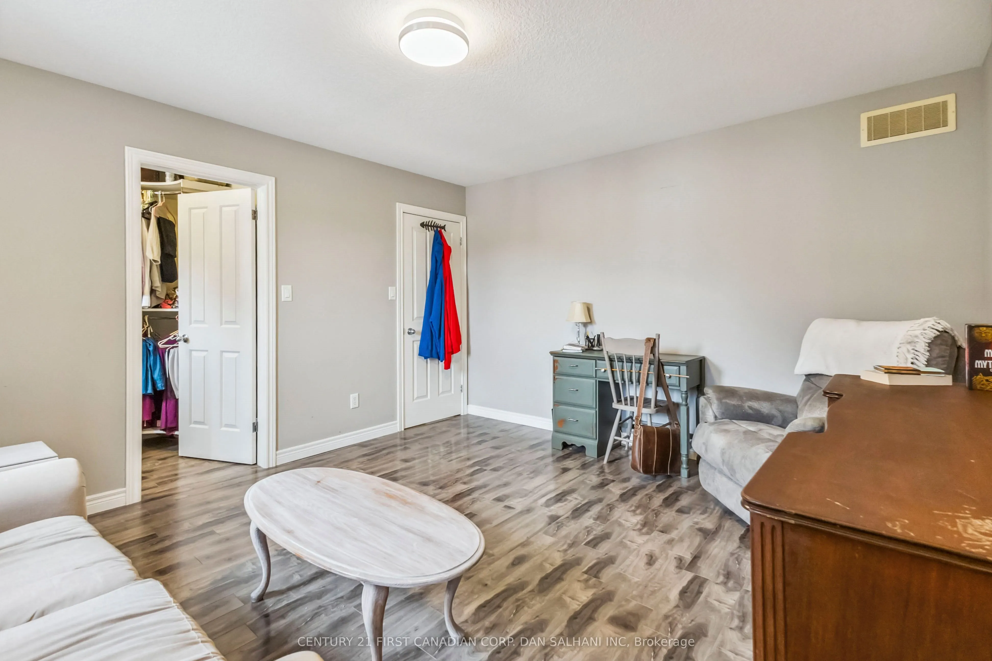 375 EDITH CAVELL Boulevard, #6