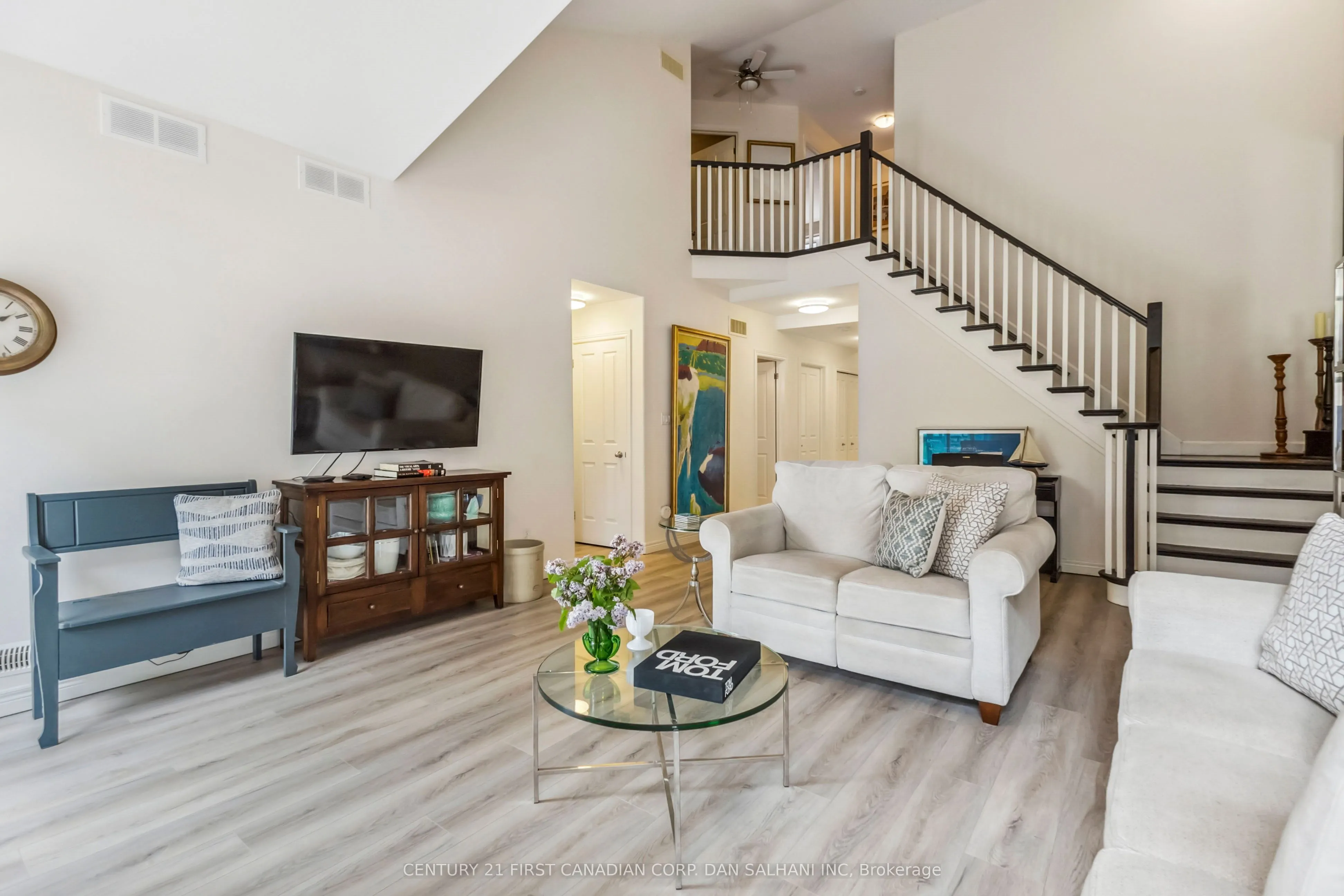 375 EDITH CAVELL Boulevard, #6