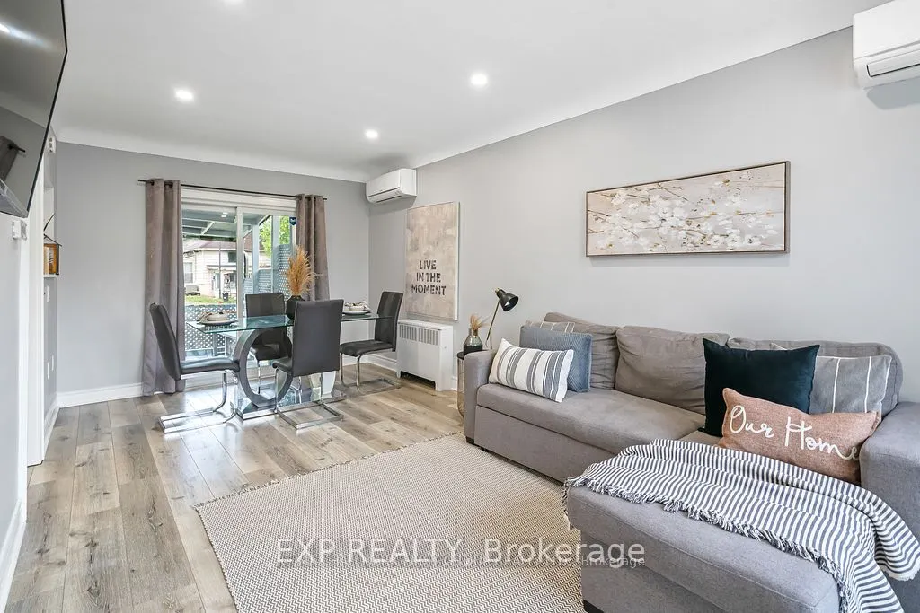 28 Gale Crescent