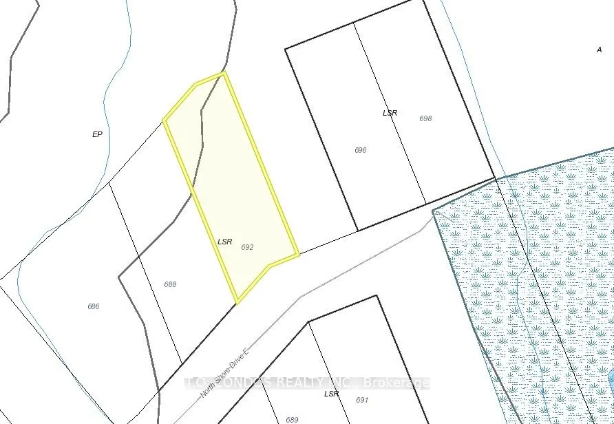 692 North Shore Drive E