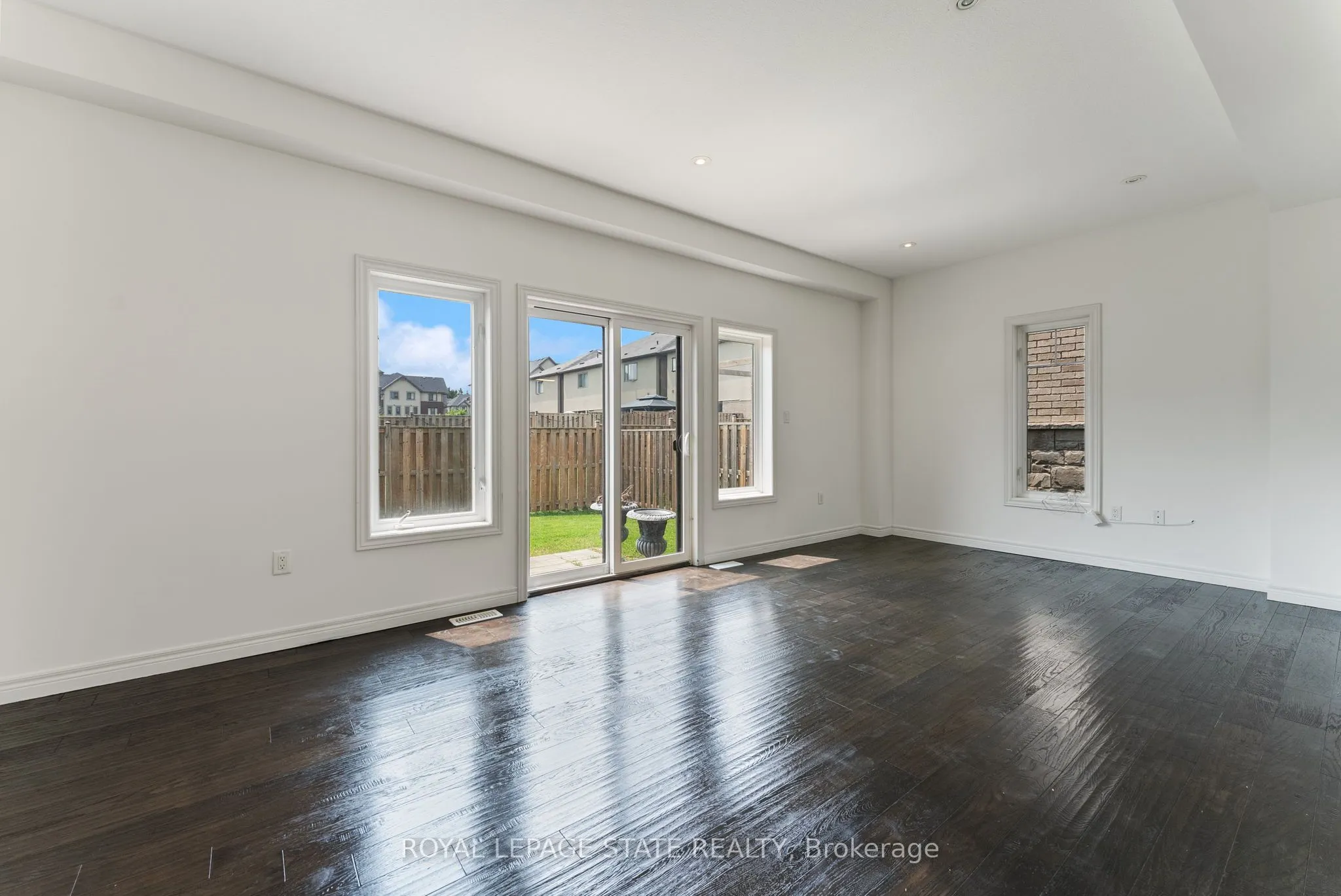 68 Dodman Crescent
