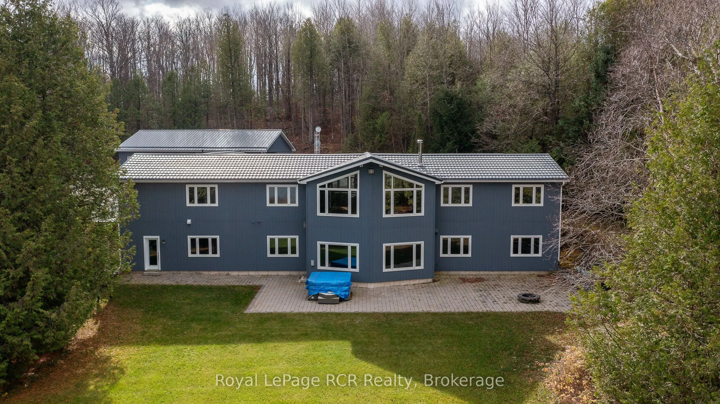 123 Lakeview Road