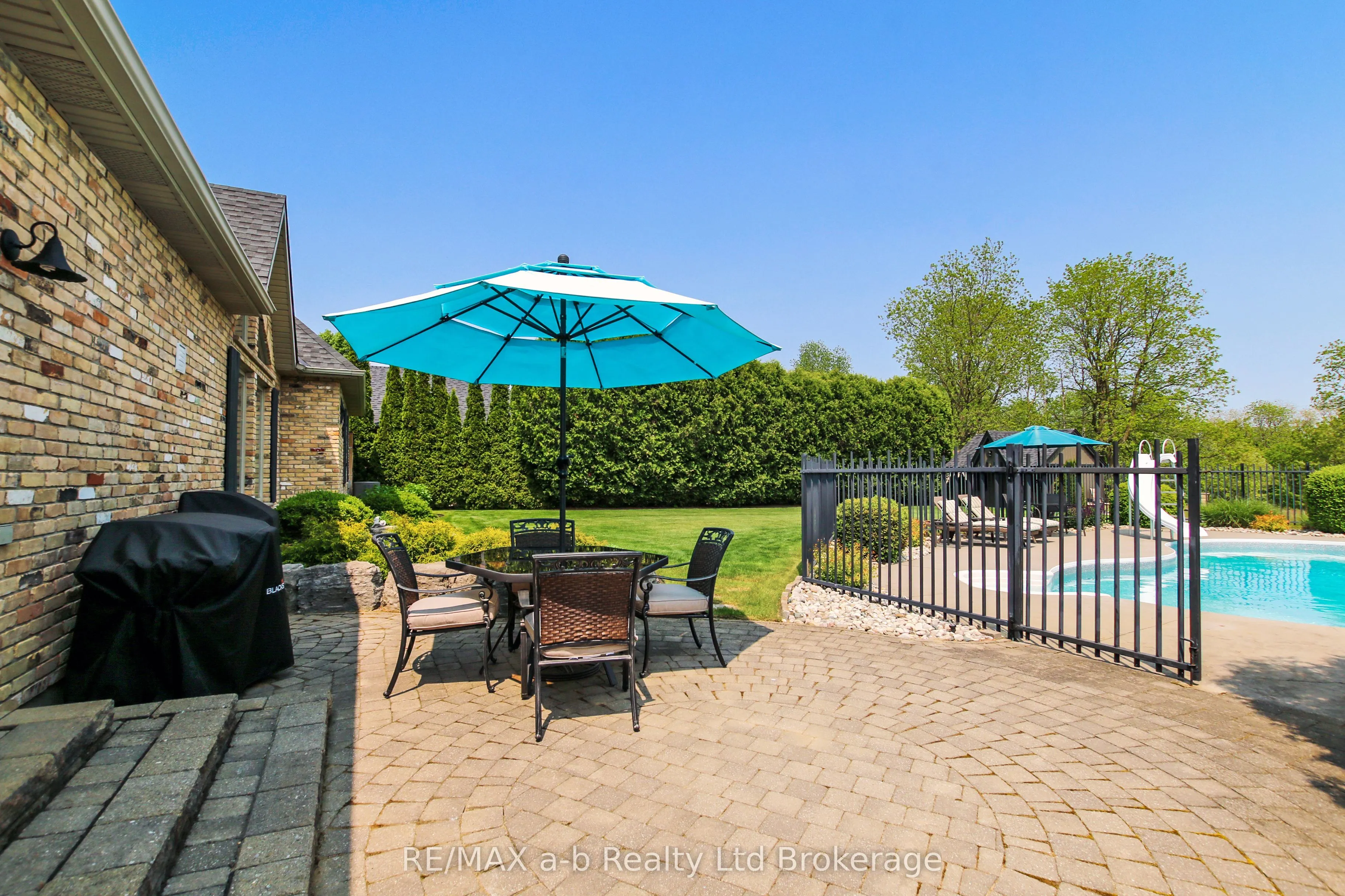 7 OTTERVIEW Drive