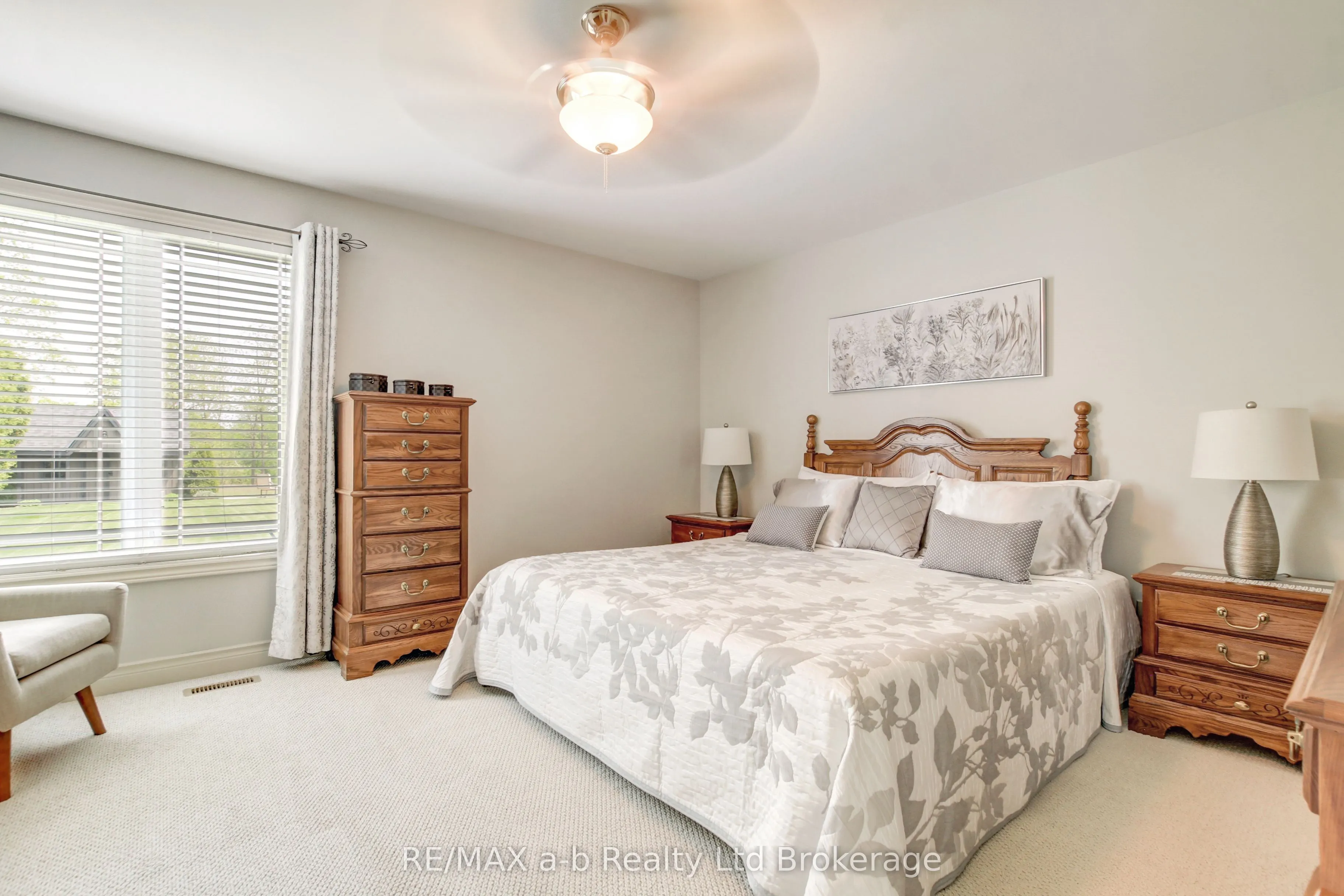 7 OTTERVIEW Drive