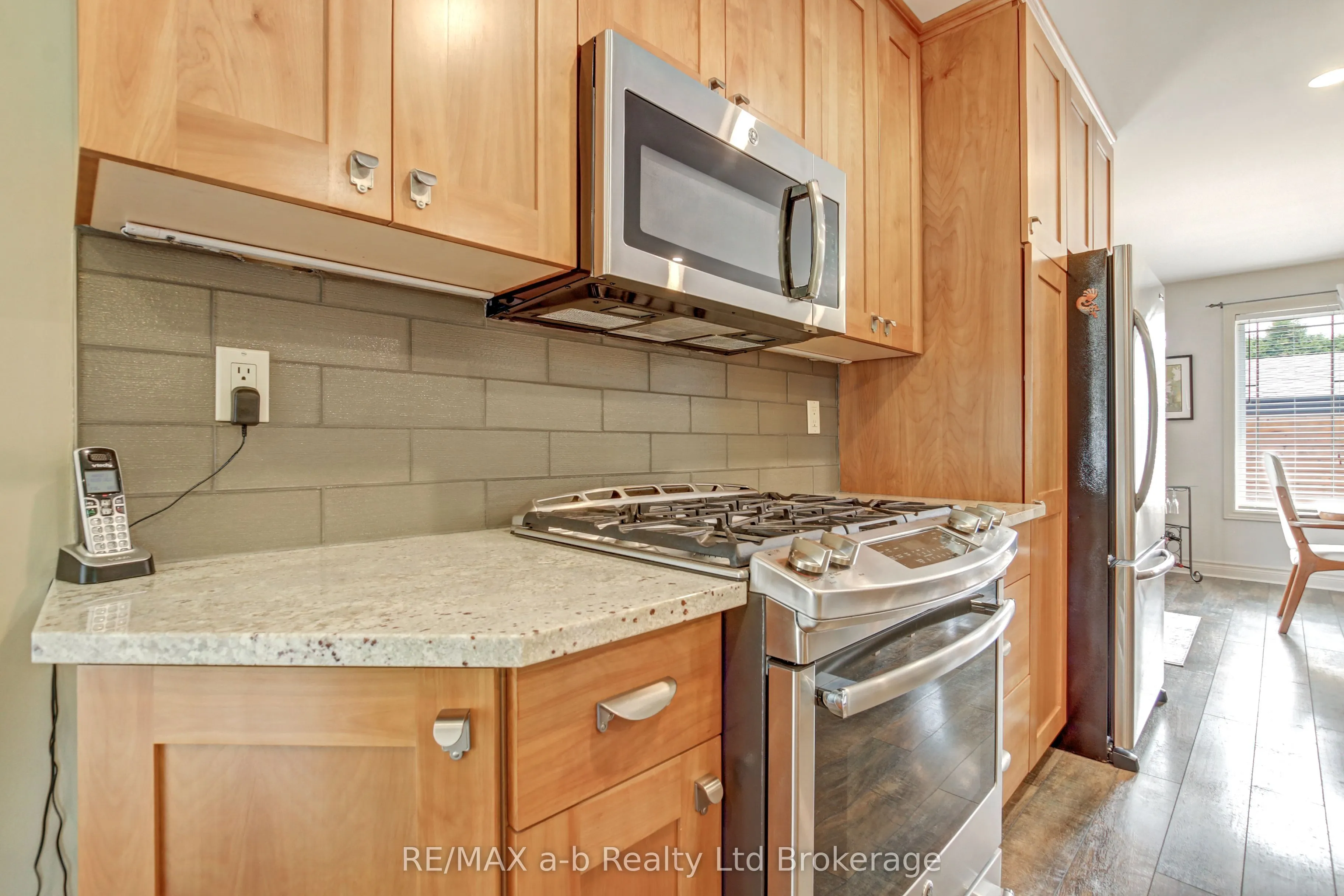 7 OTTERVIEW Drive