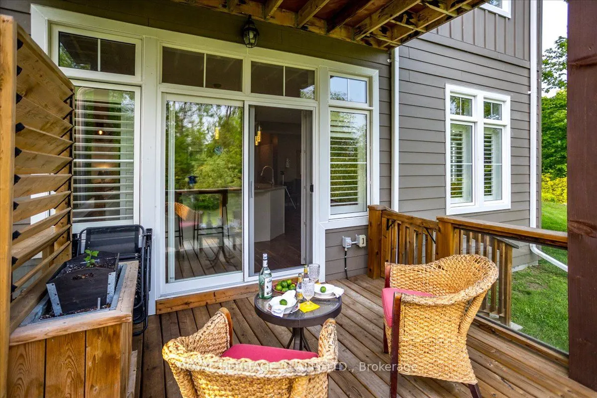 29 Lakewood Crescent #111