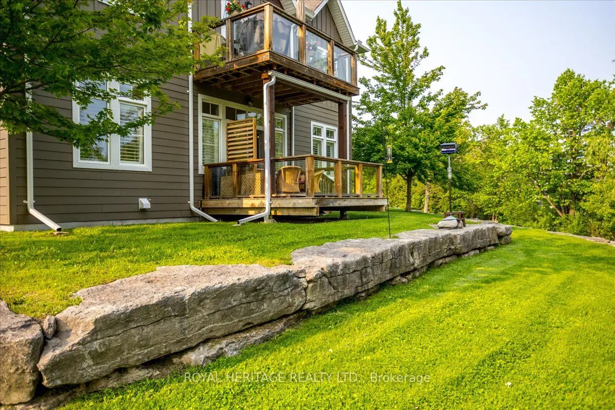 29 Lakewood Crescent #111