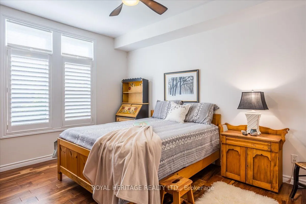 29 Lakewood Crescent #111