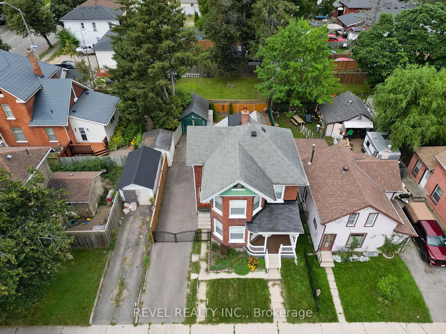 166 Brock Street