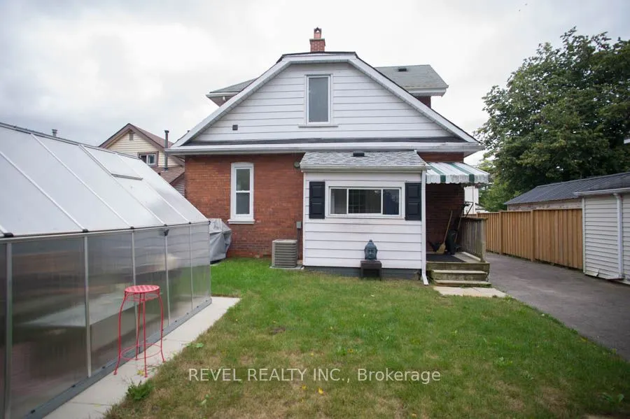 166 Brock Street