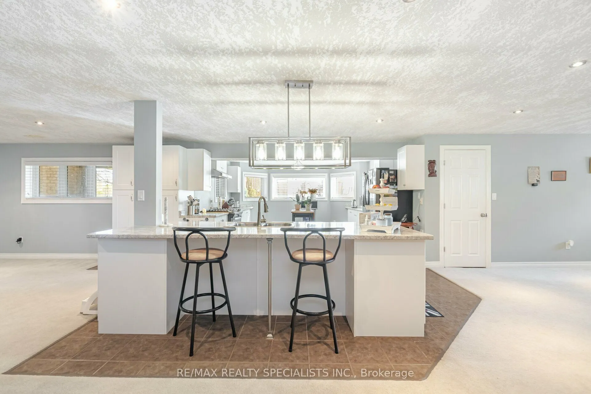 339 Sixth Concession Road