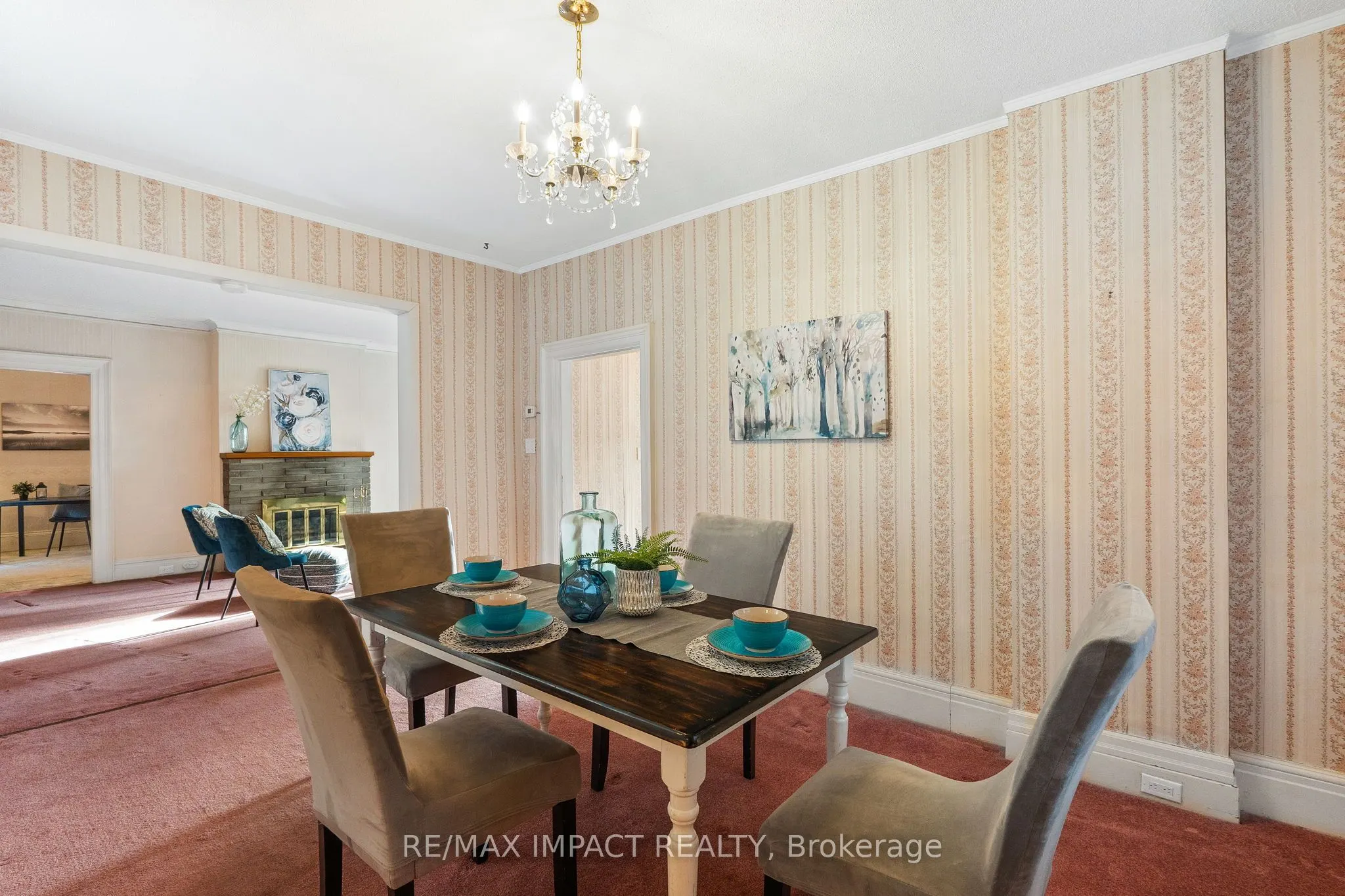 18 Spencer Street W