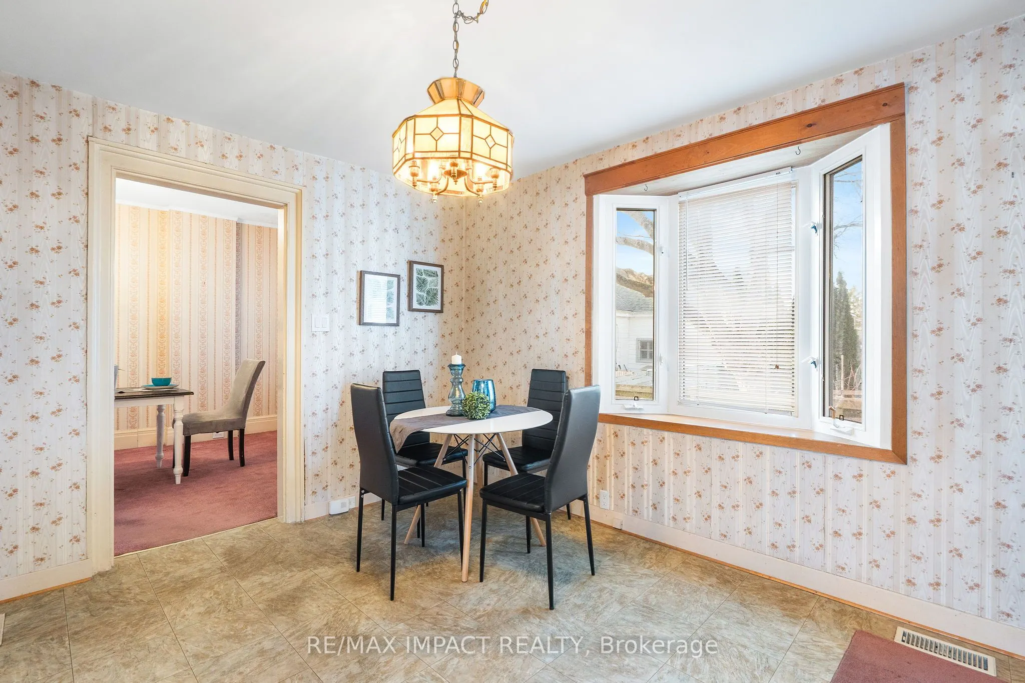 18 Spencer Street W
