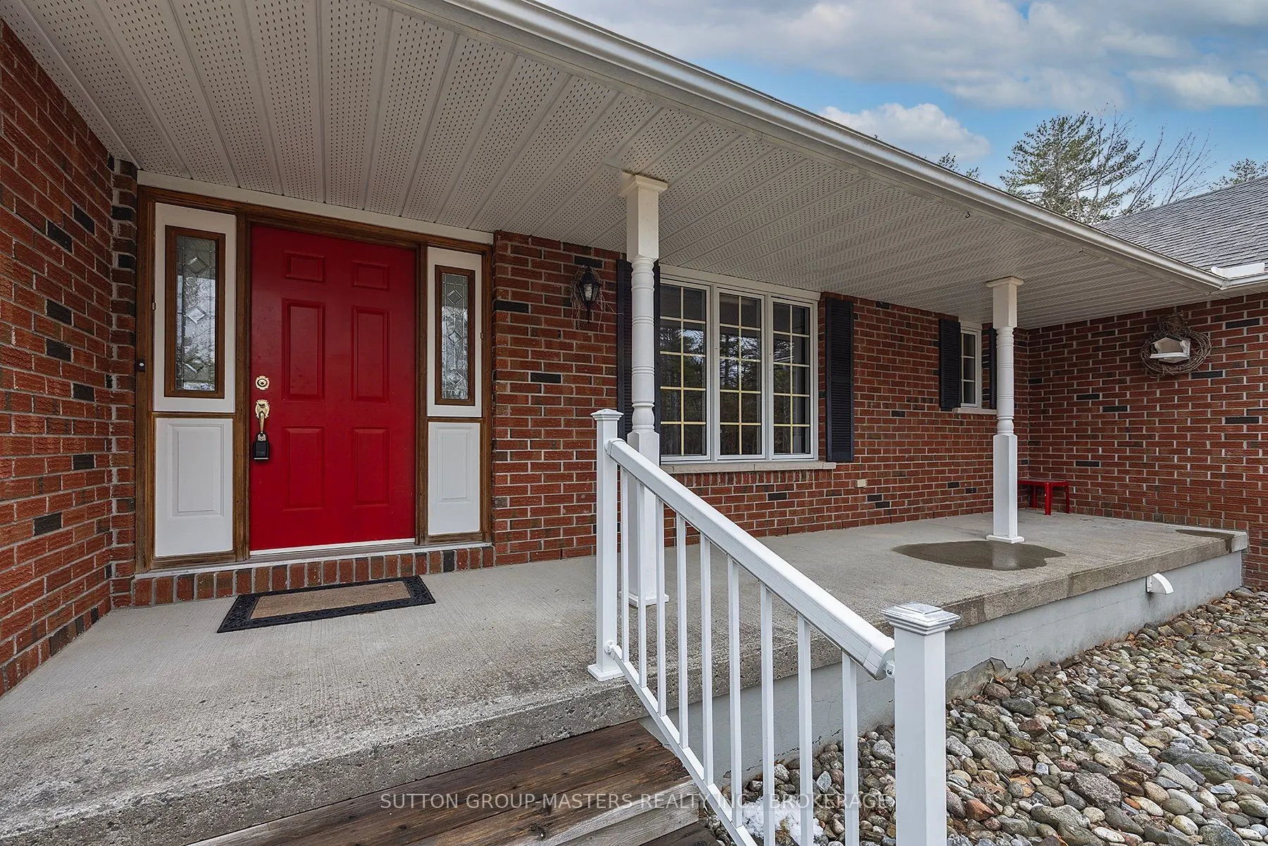 168 Escott Rockport Road