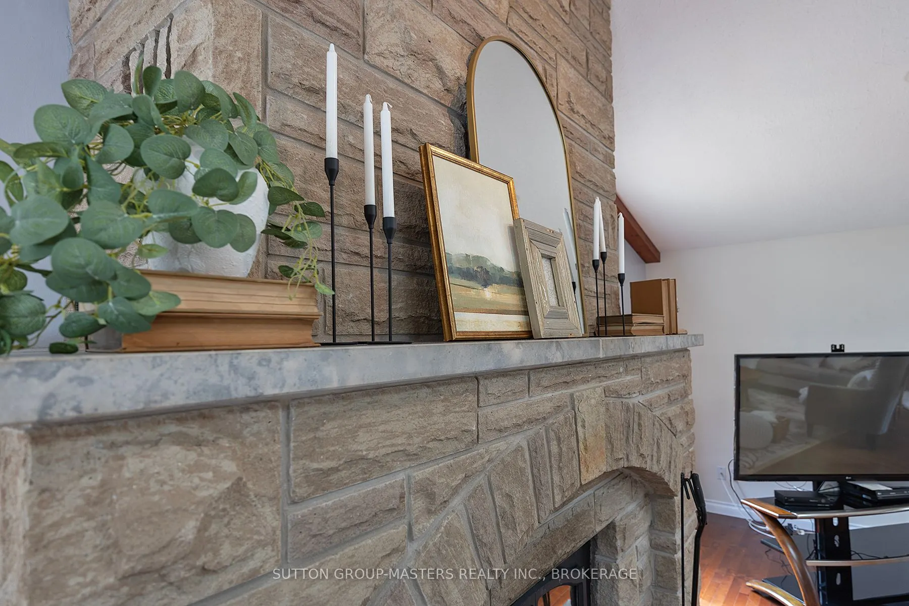 168 Escott Rockport Road