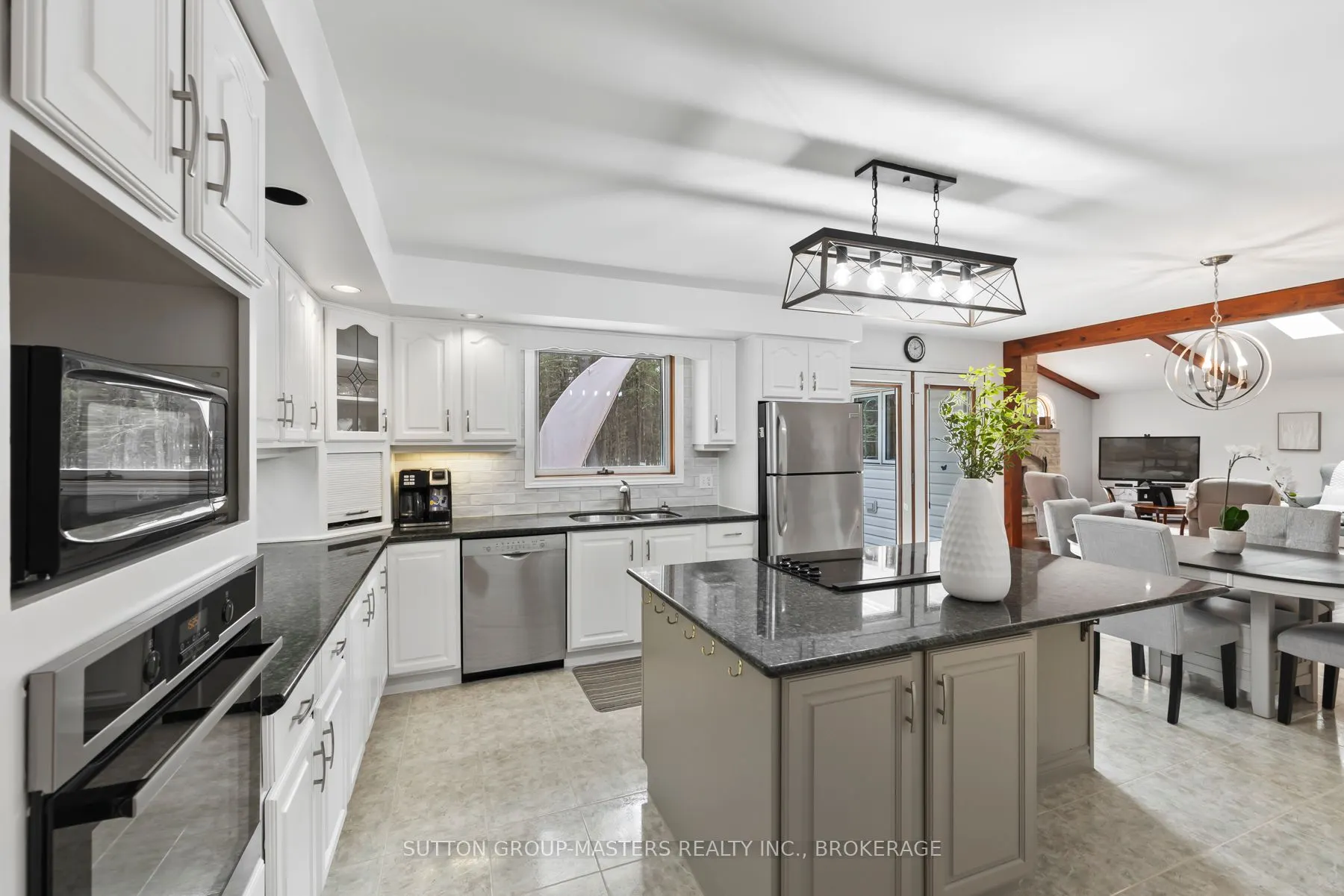 168 Escott Rockport Road