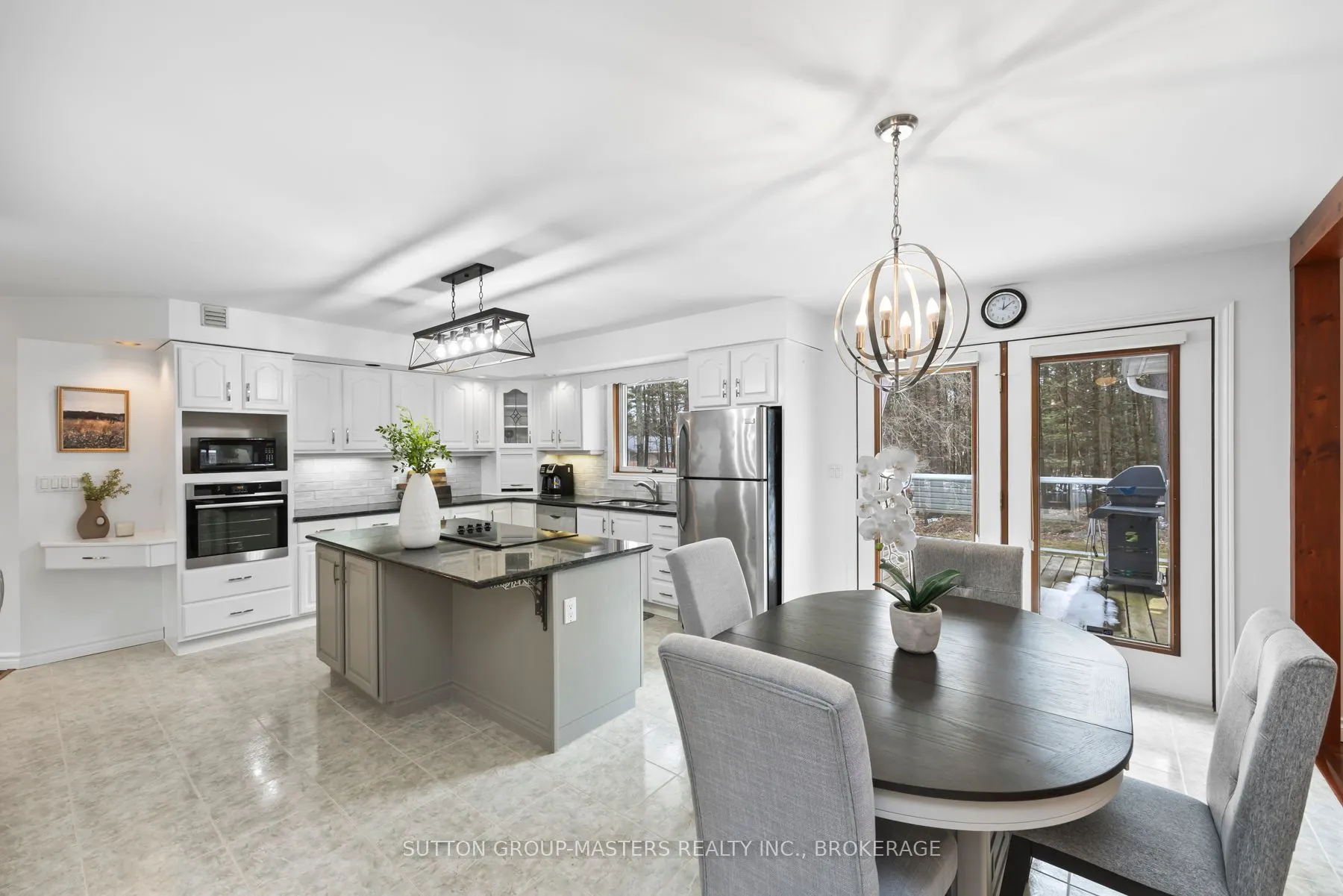 168 Escott Rockport Road