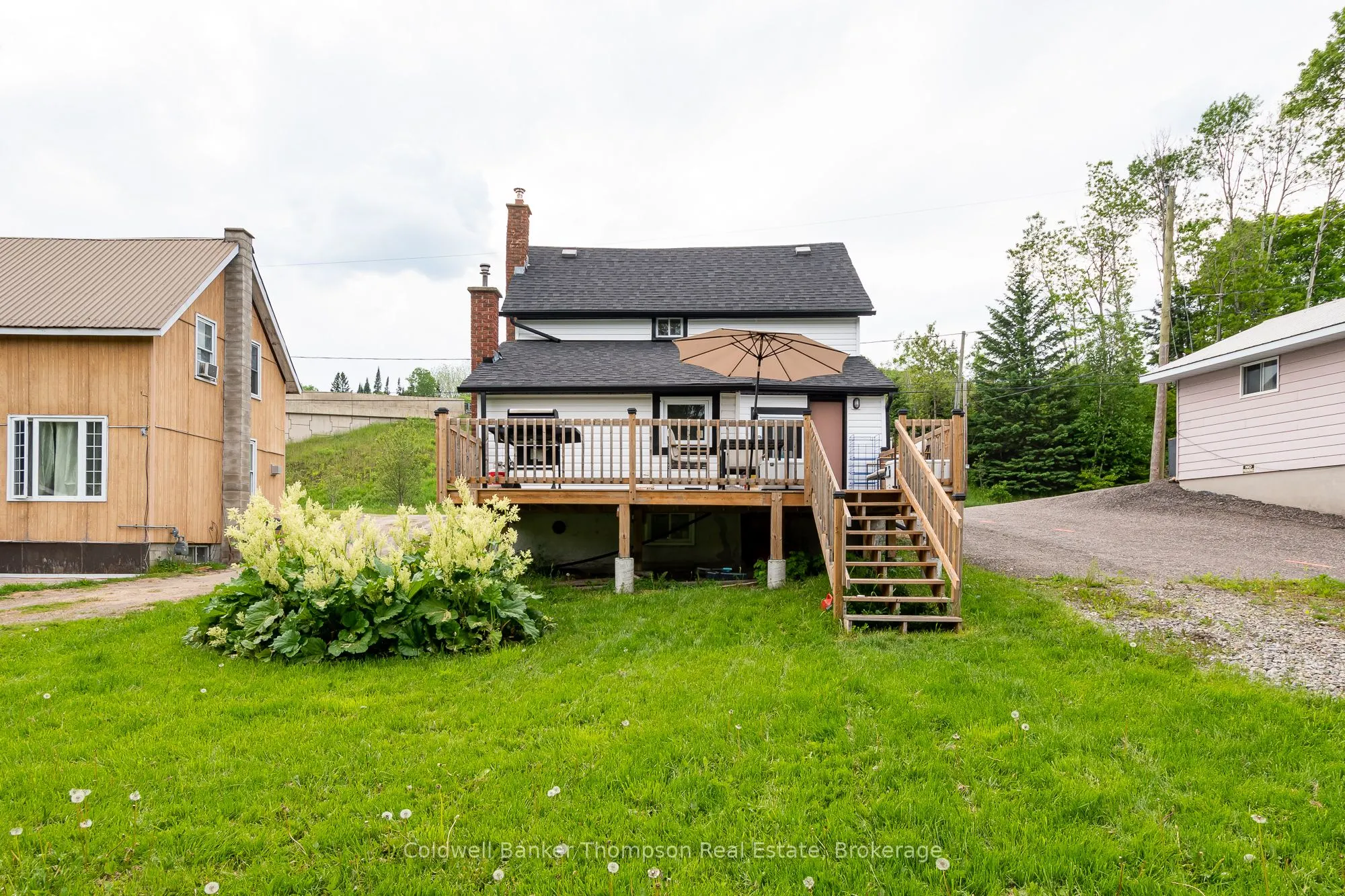112 Ryerson Crescent