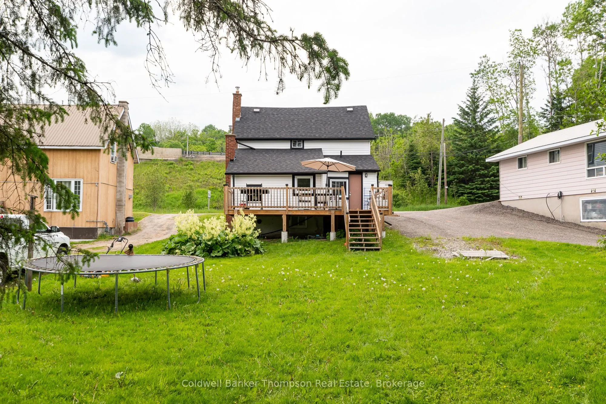 112 Ryerson Crescent