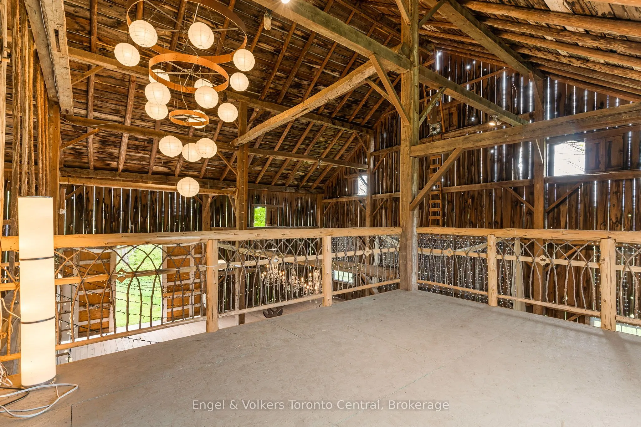 215588 CONCESSION 4