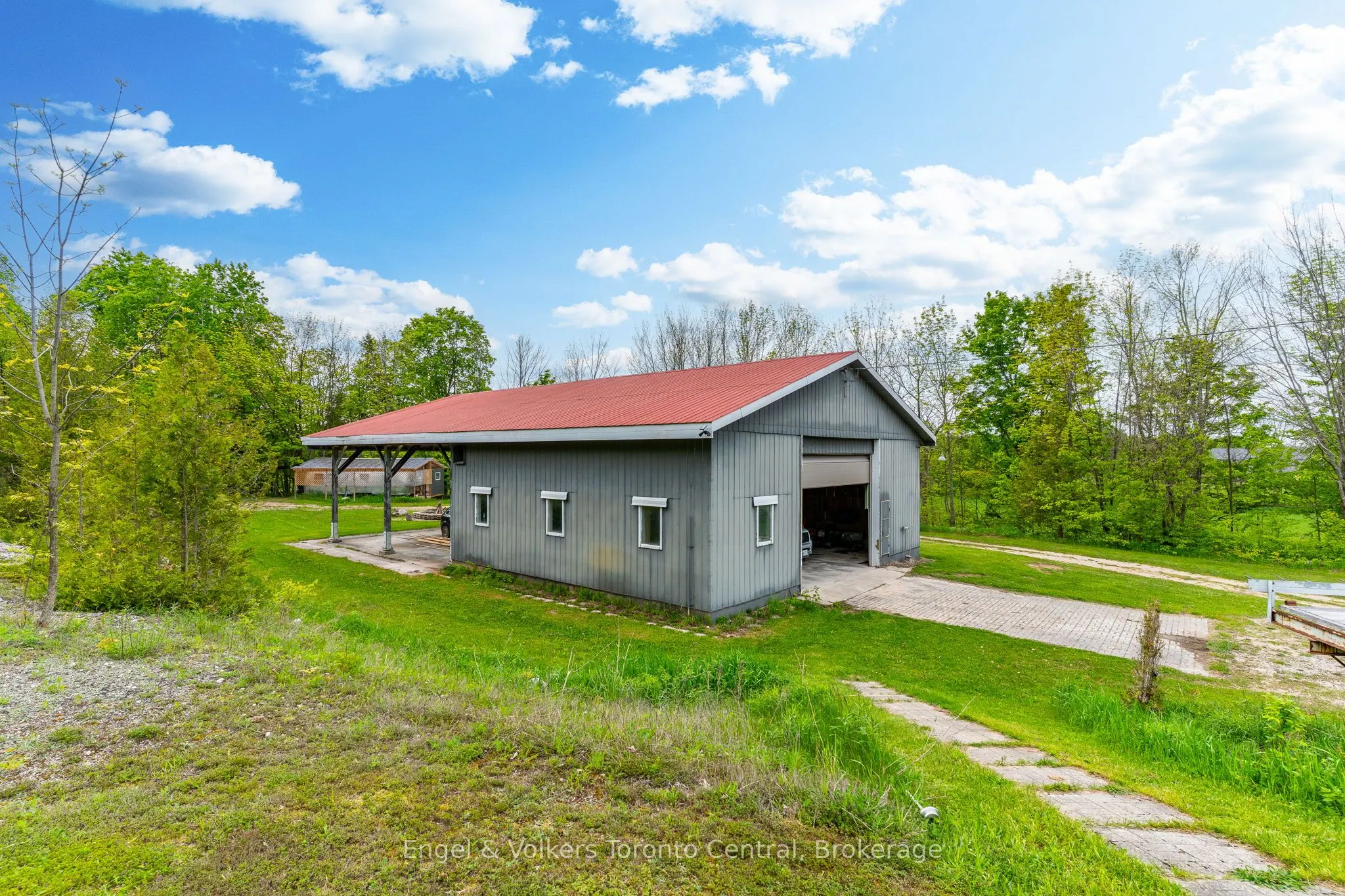 215588 CONCESSION 4