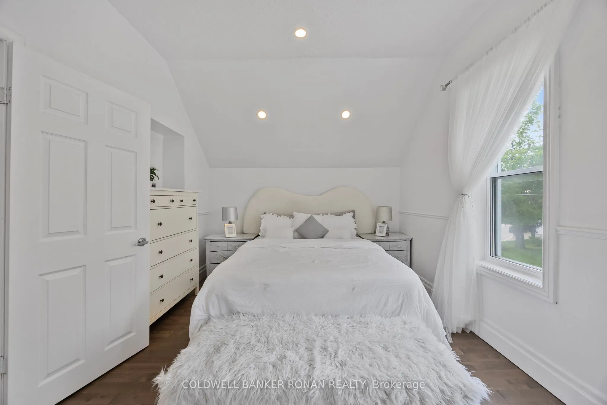 215 First Avenue W