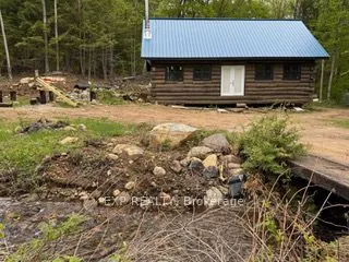 1703 Matawatchan Road N