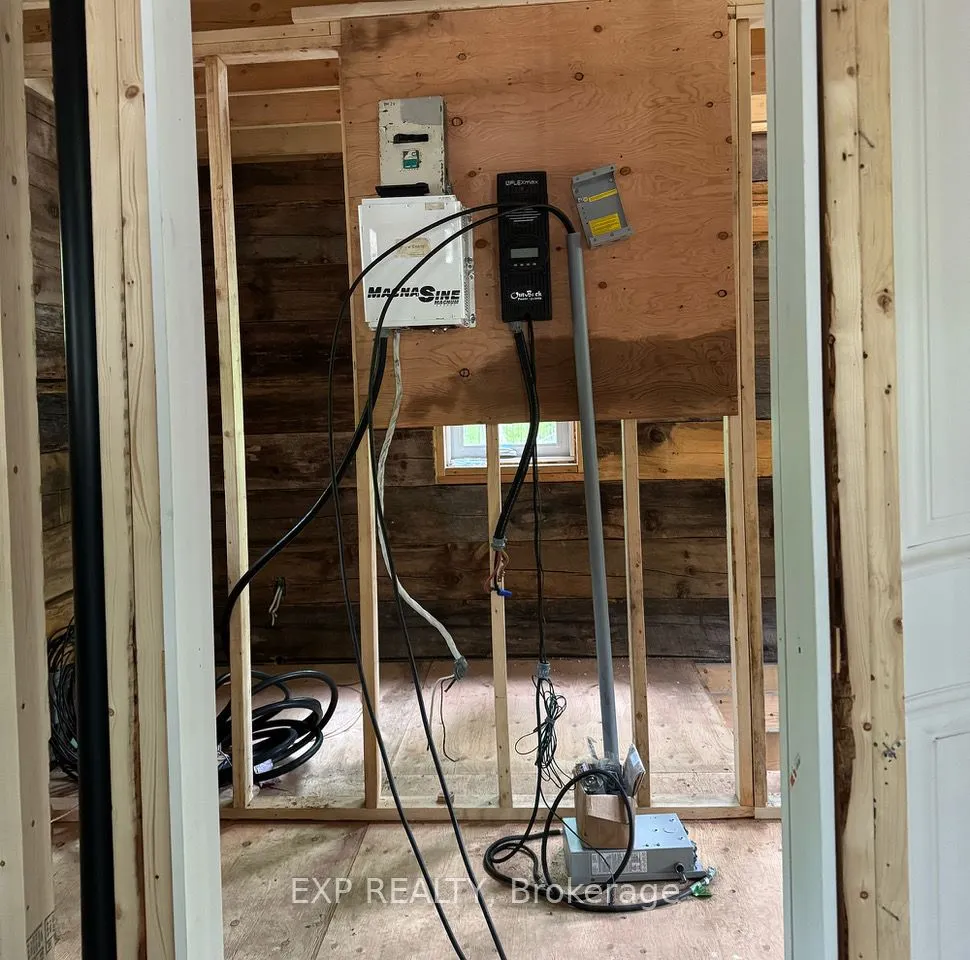 1703 Matawatchan Road N