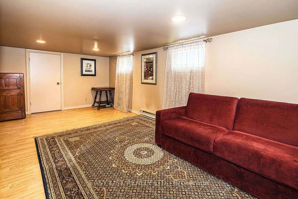 240 Prado Place