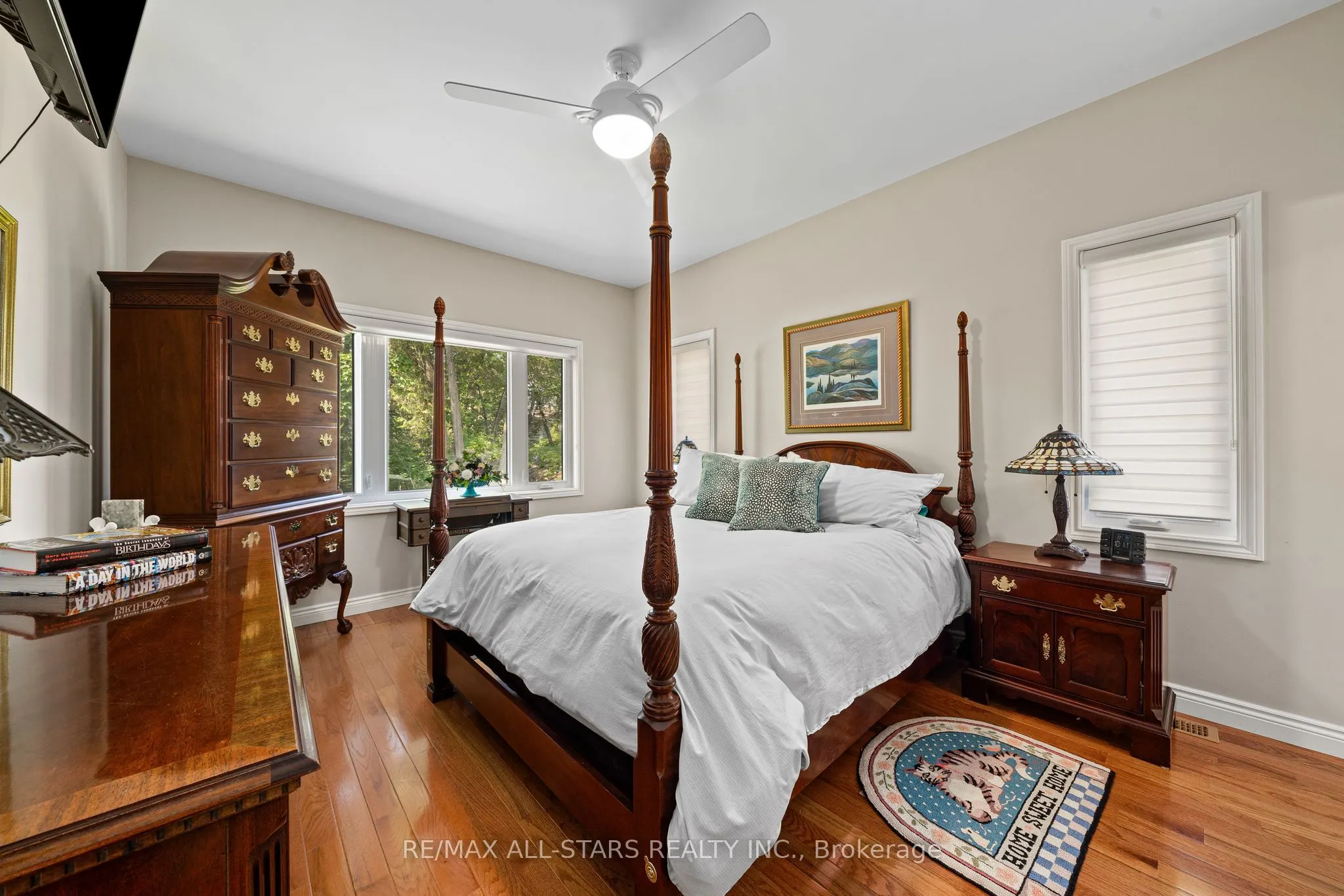 84A Francis Street E