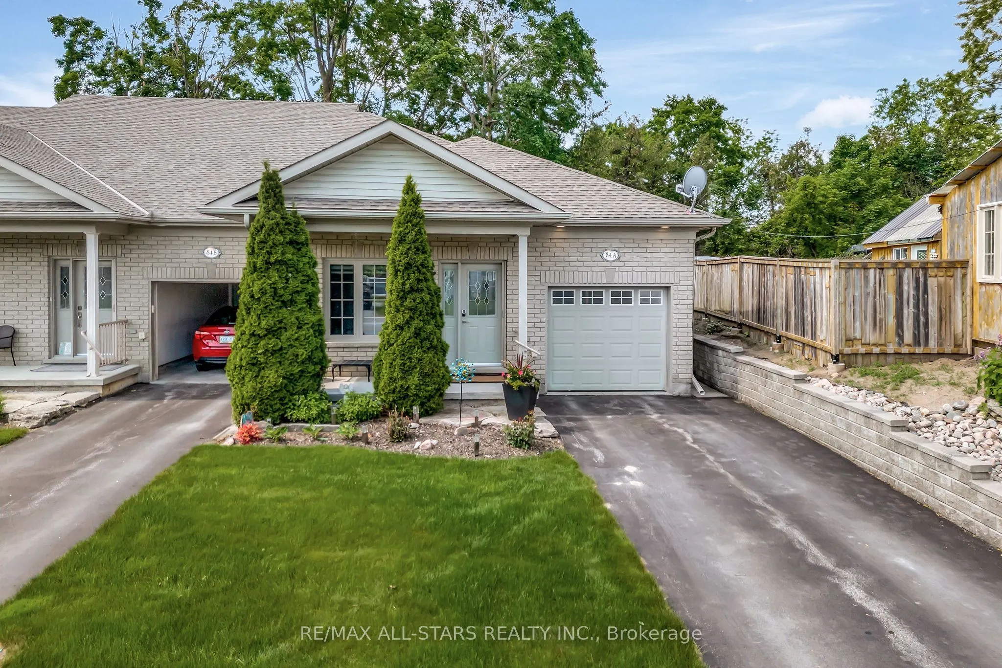 84A Francis Street E
