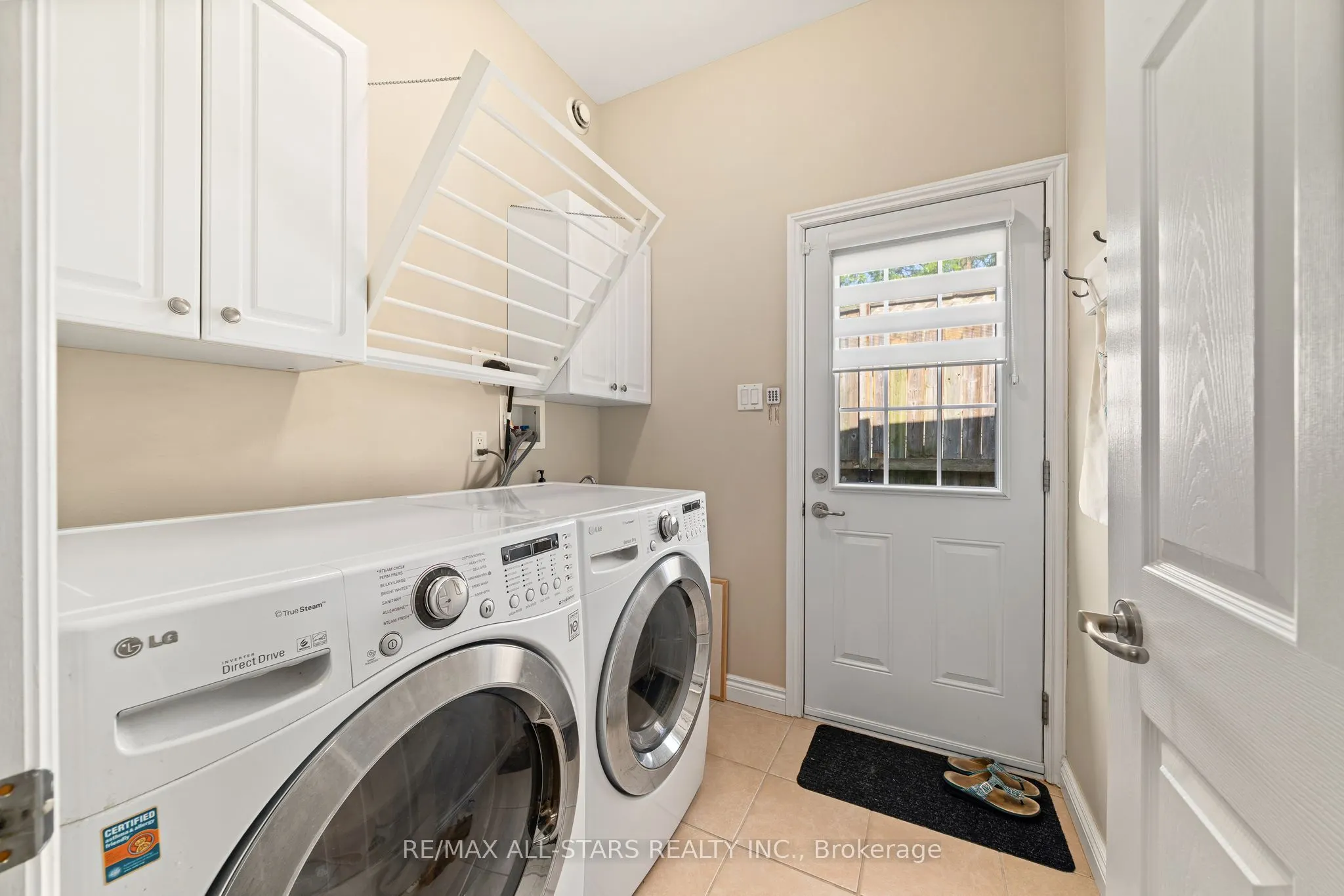 84A Francis Street E