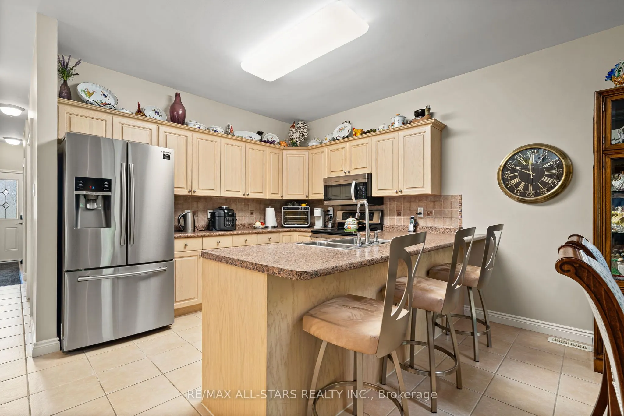 84A Francis Street E