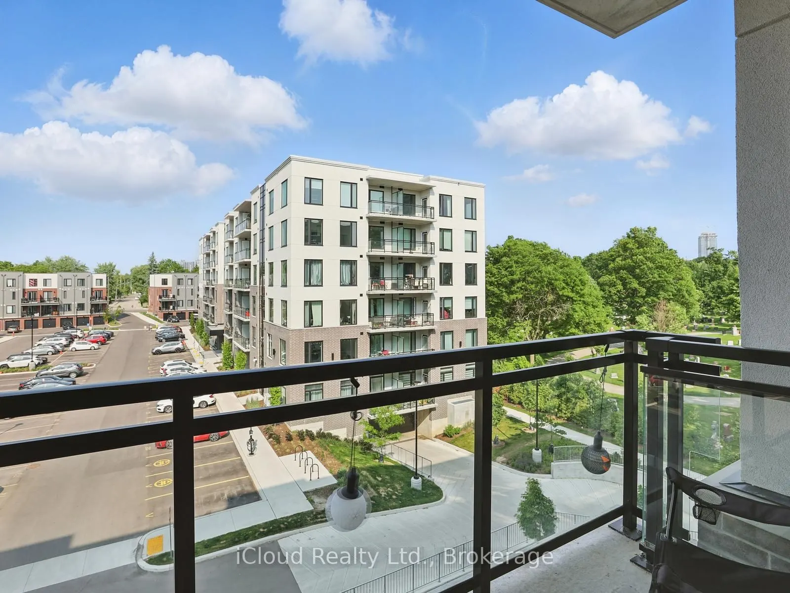 103 Roger Street, #411