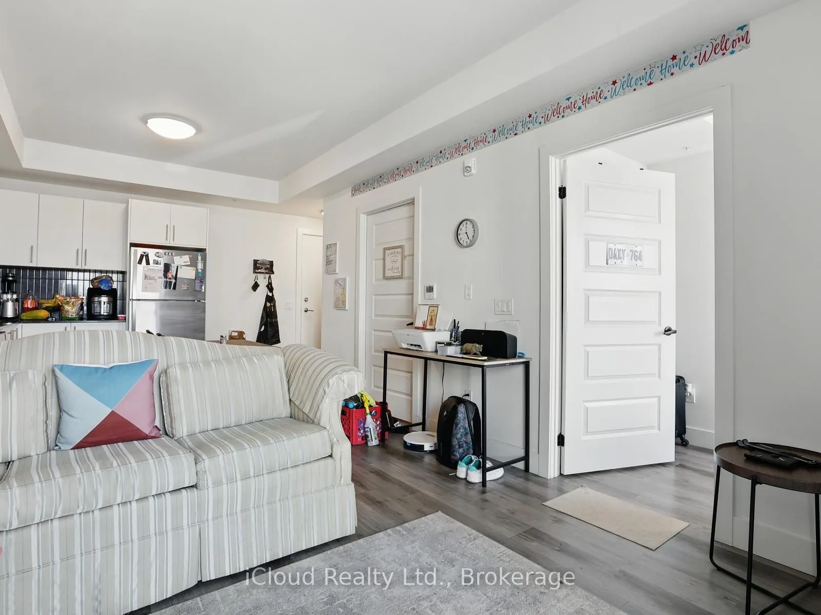 103 Roger Street, #411