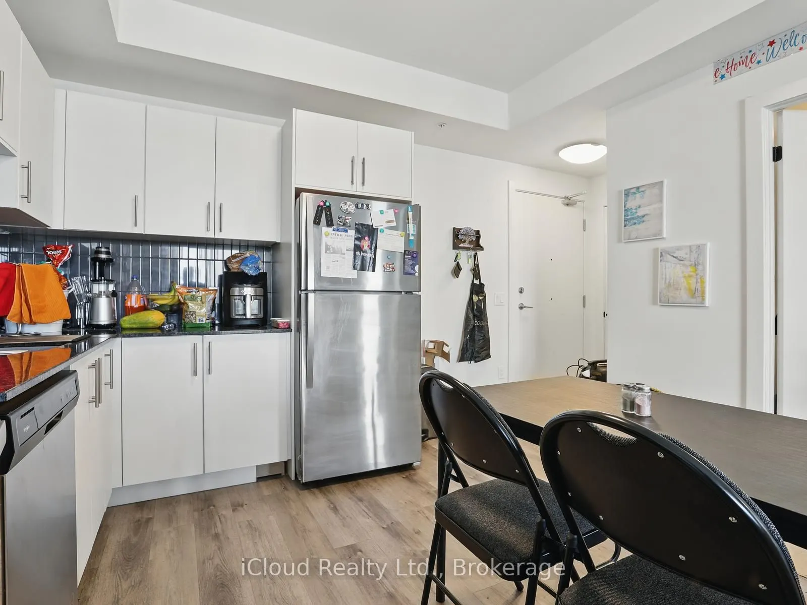 103 Roger Street, #411