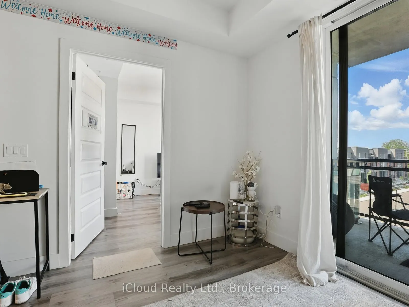 103 Roger Street, #411