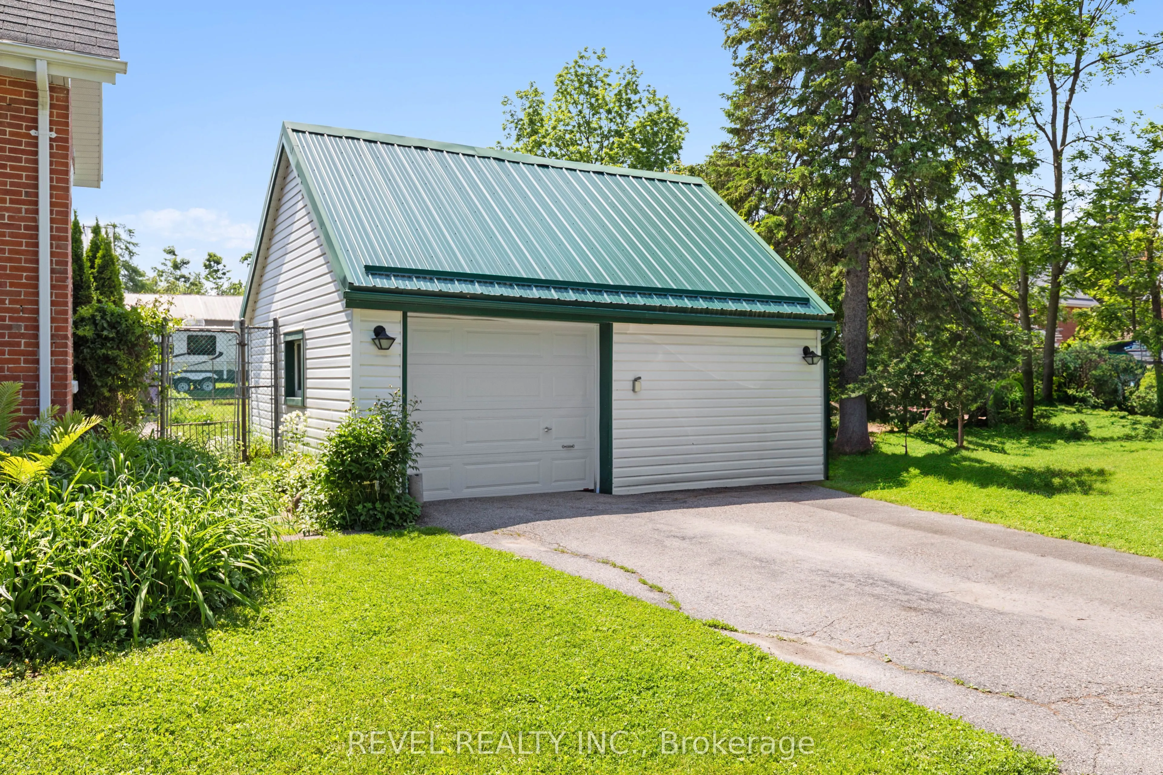 100 Nappadale Street