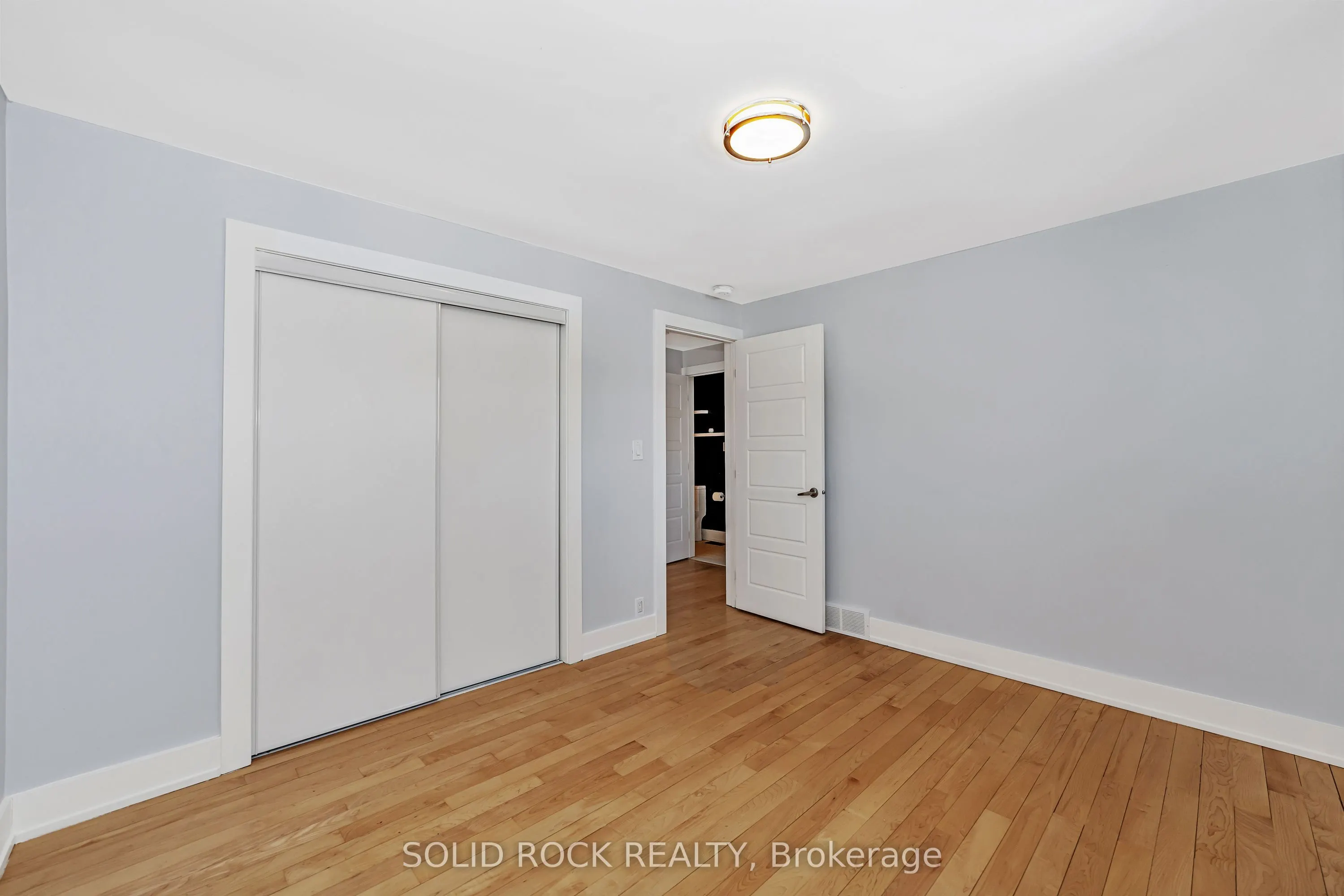 292 Currell Avenue
