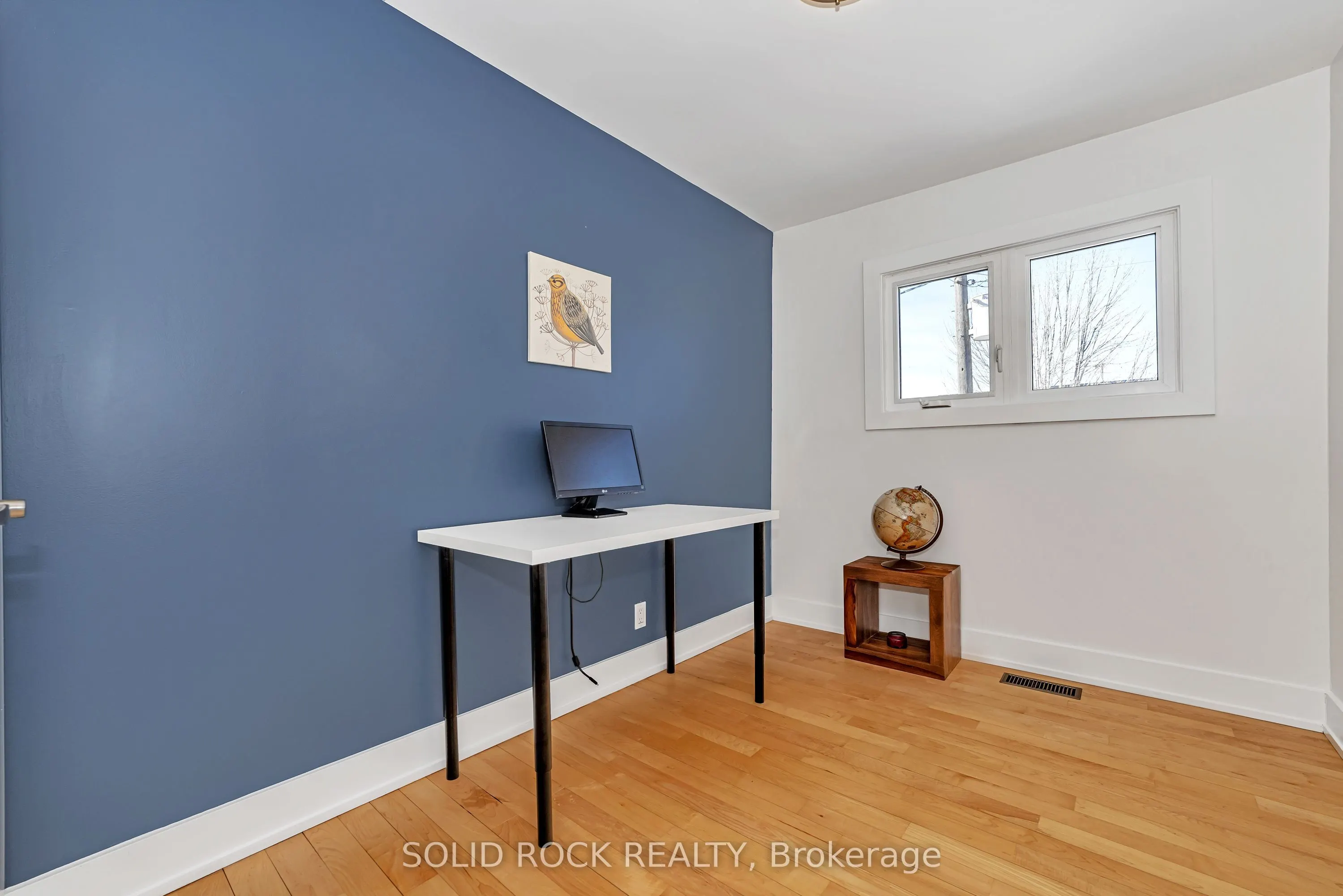 292 Currell Avenue