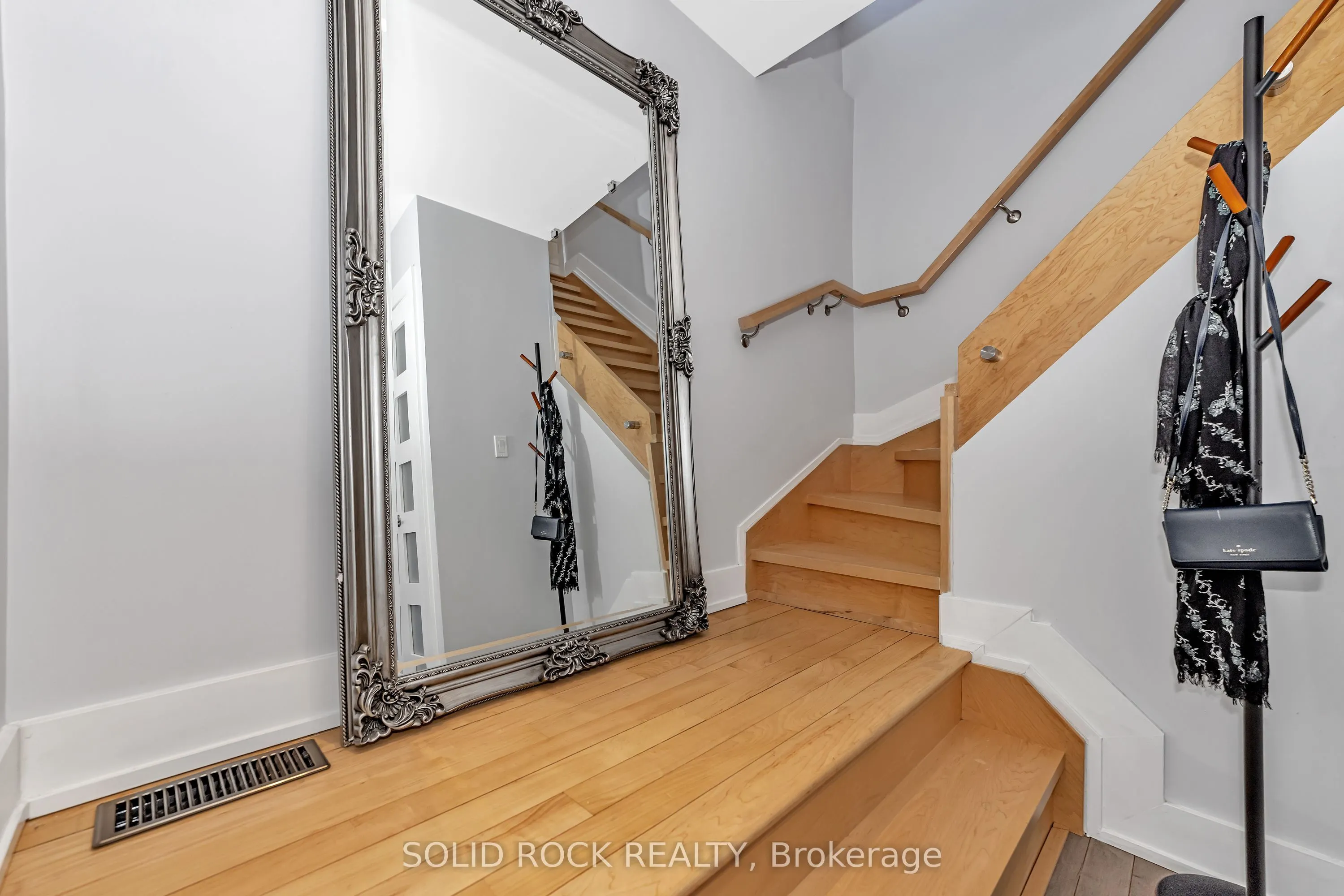 292 Currell Avenue