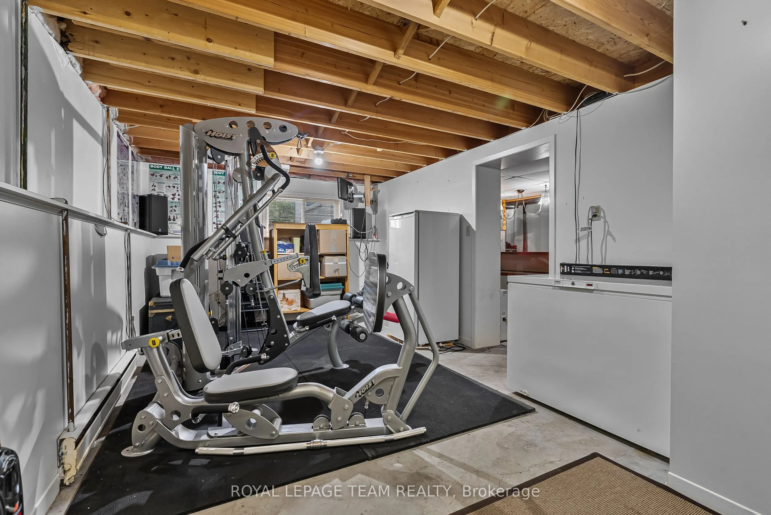 1166 Castle Hill Crescent