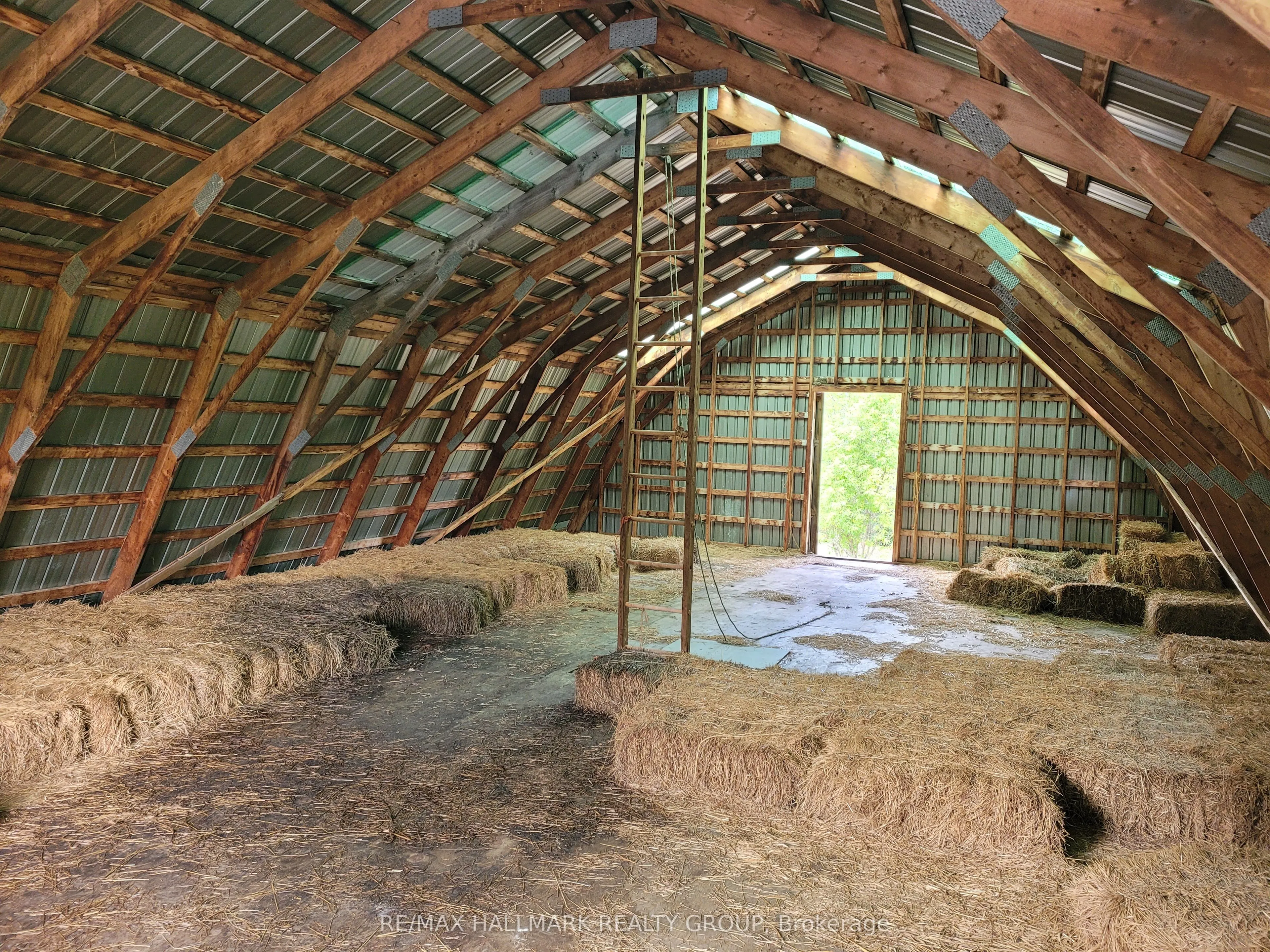 1352 County 43 Road Highway W