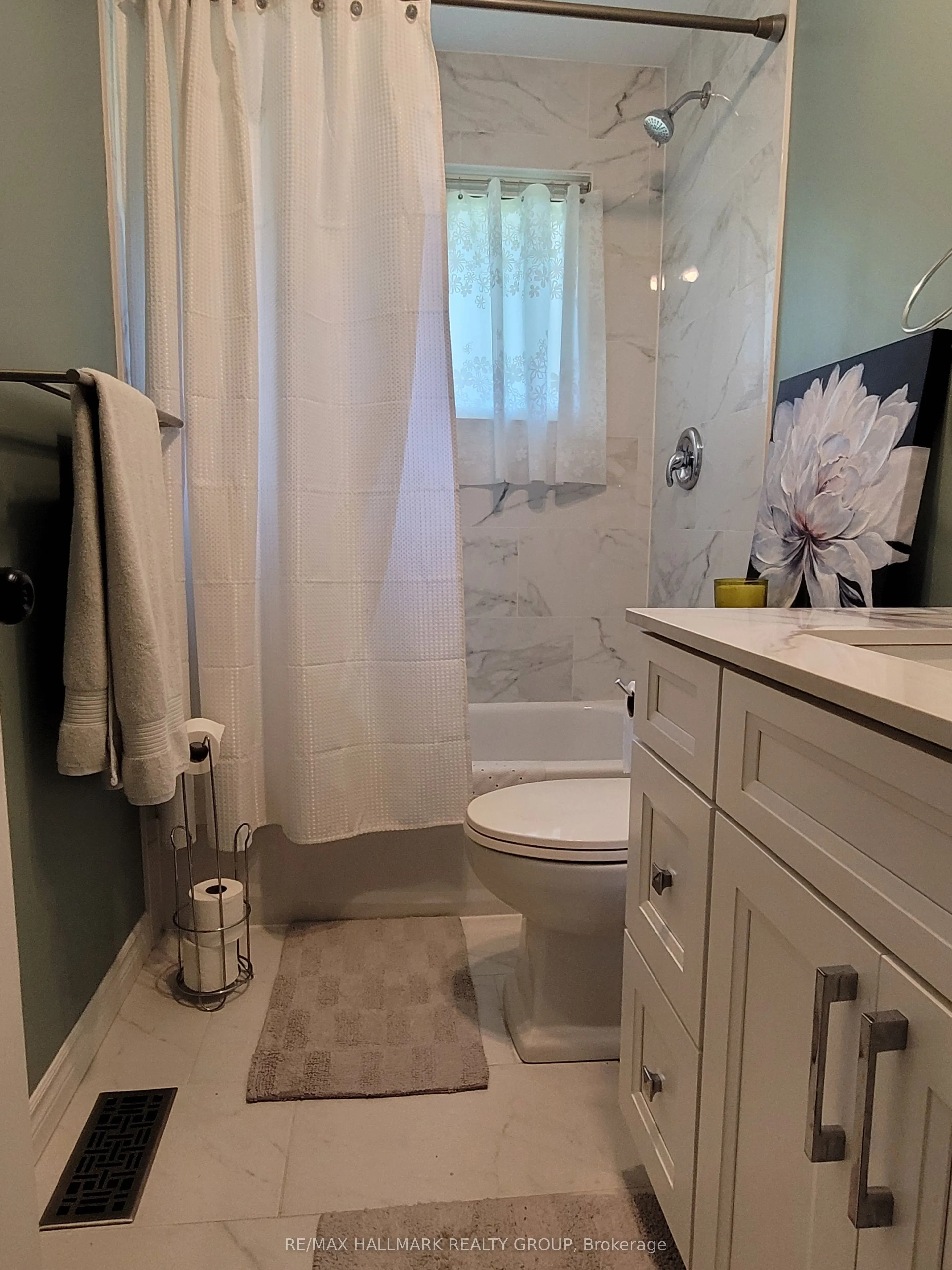 1352 County 43 Road Highway W